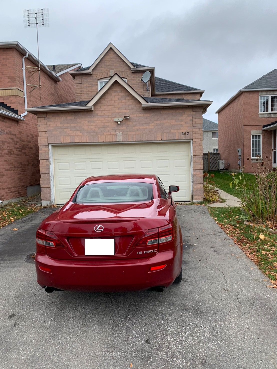 147 Cairncross Crescent S, Markham, ON L3S 3X9 photo 2