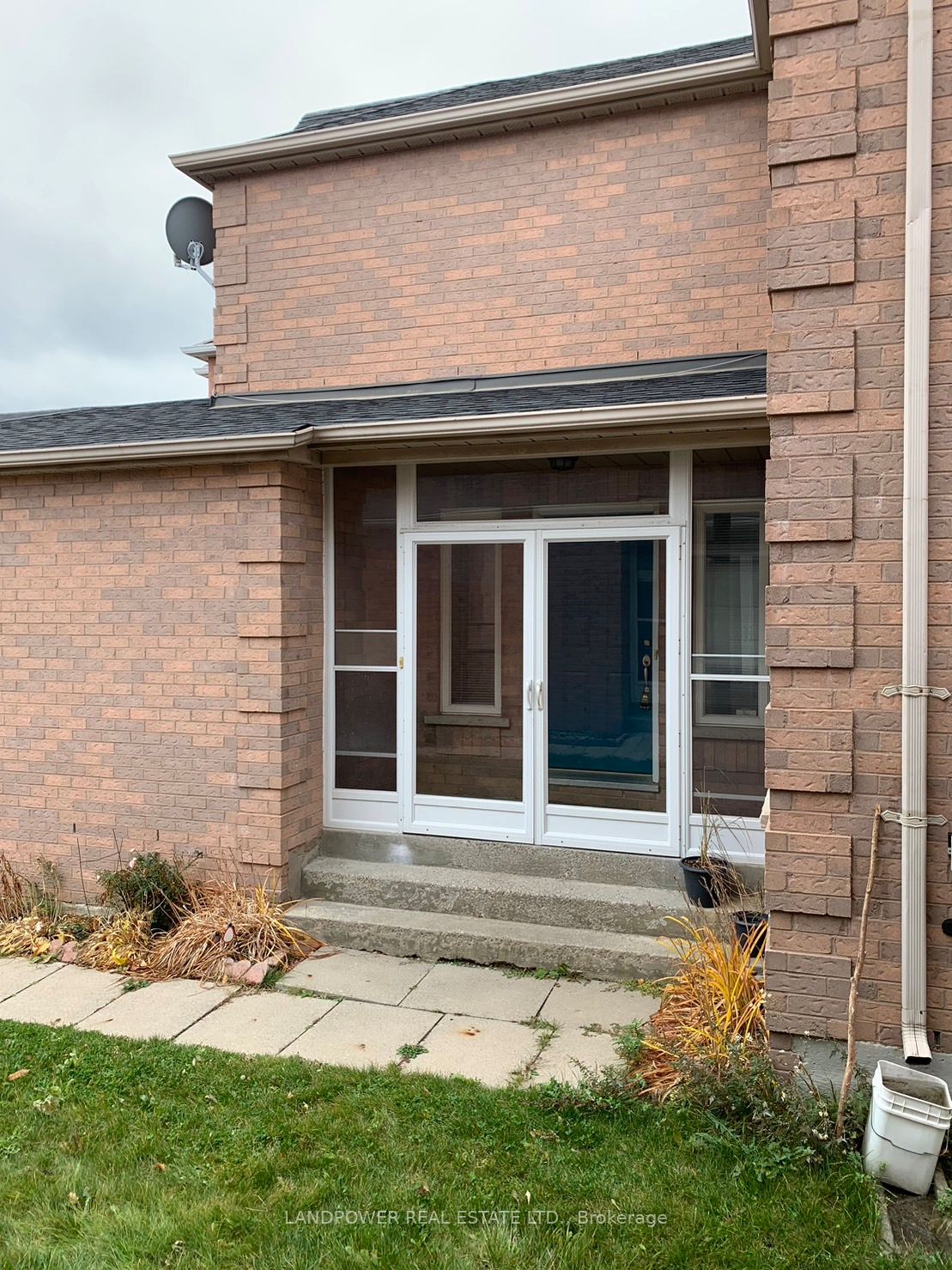 147 Cairncross Crescent S, Markham, ON L3S 3X9 photo 4