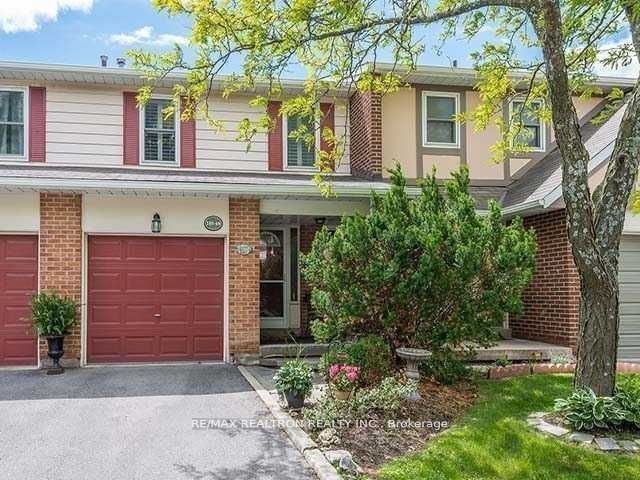 105 Carlton Road 54, Markham, ON L3R 1Z8