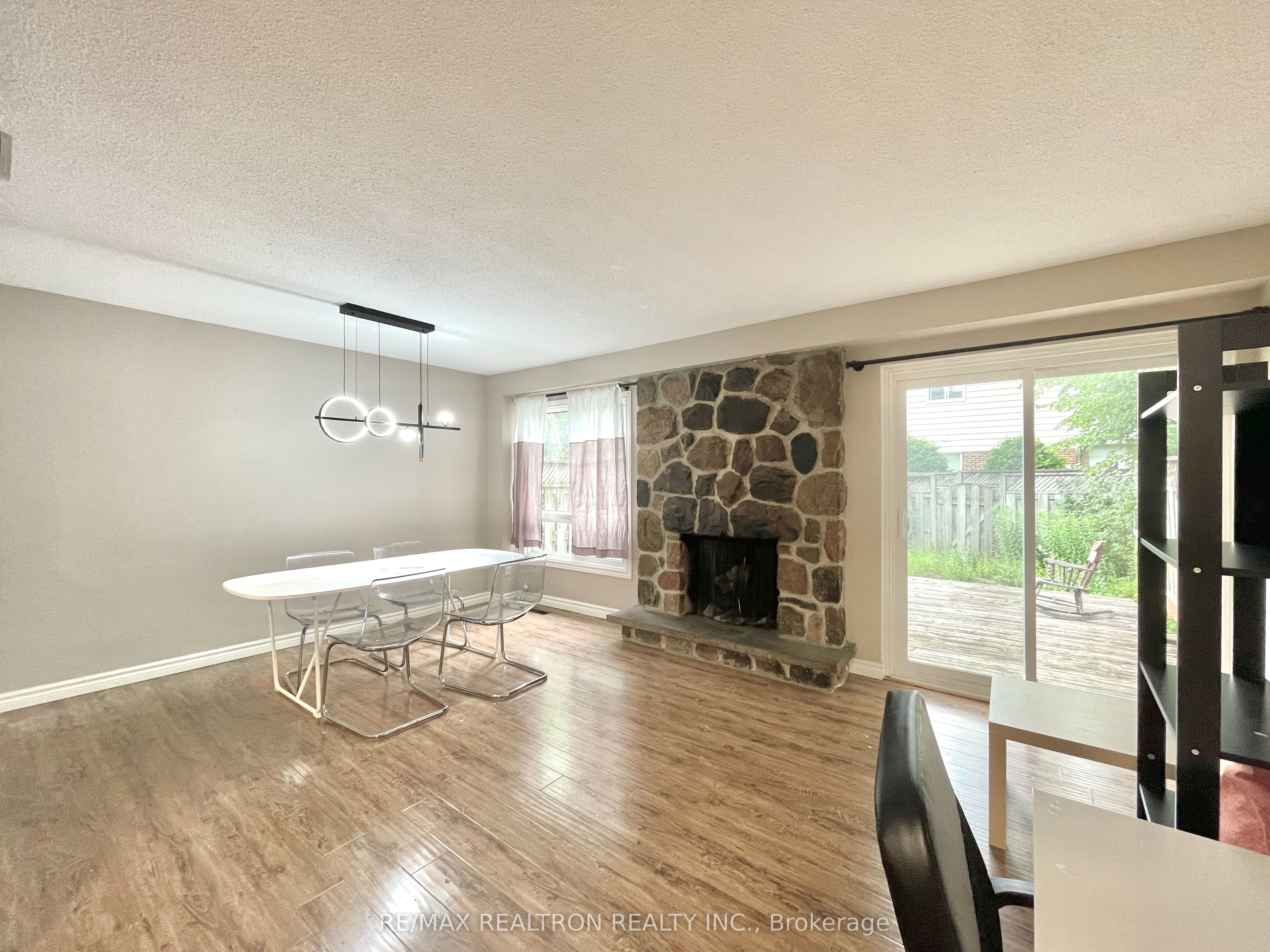 105 Carlton Road 54, Markham, ON L3R 1Z8 photo 4