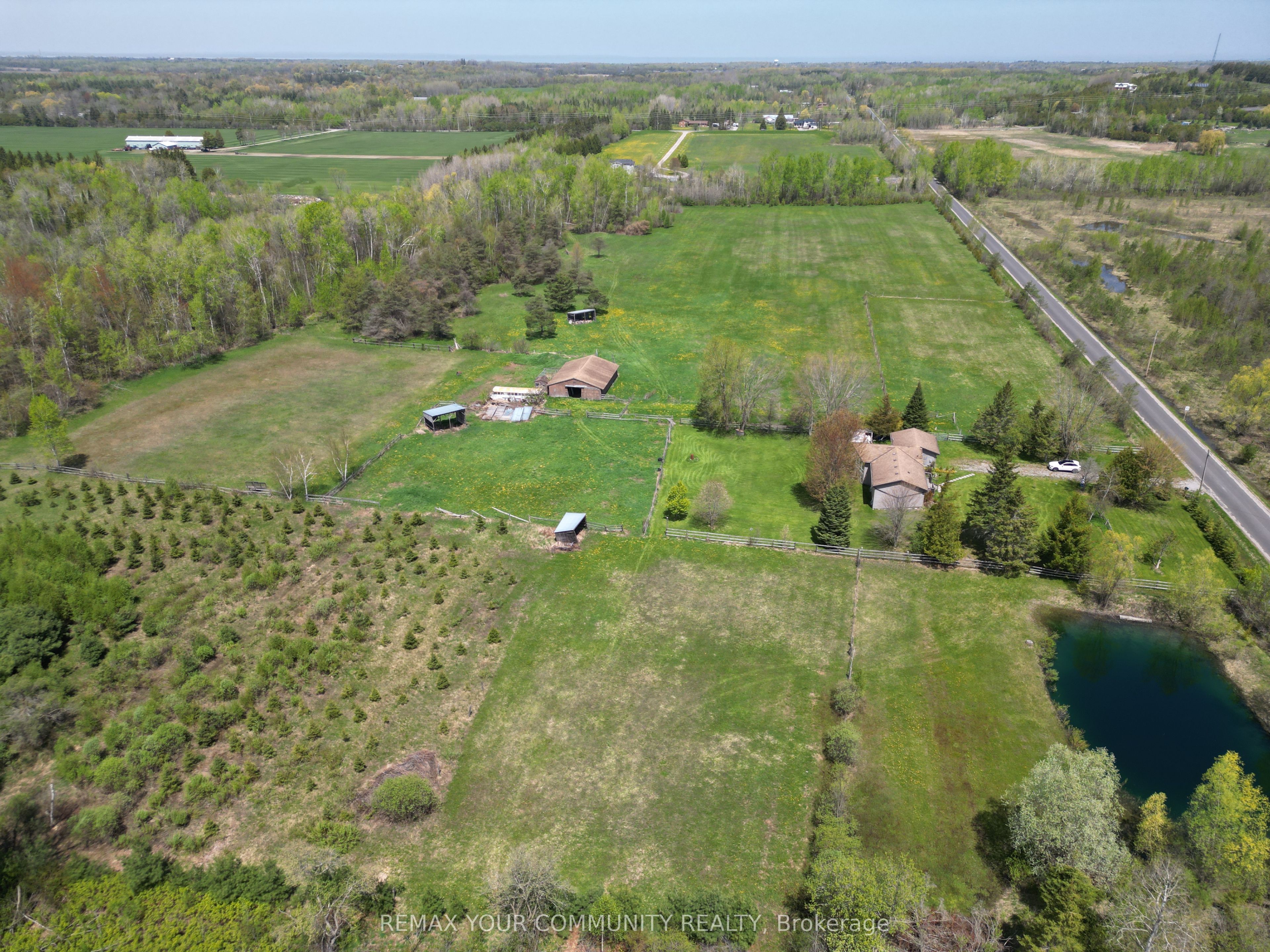 24730 Valley View Drive, Georgina, ON L0E 1R0 photo 3