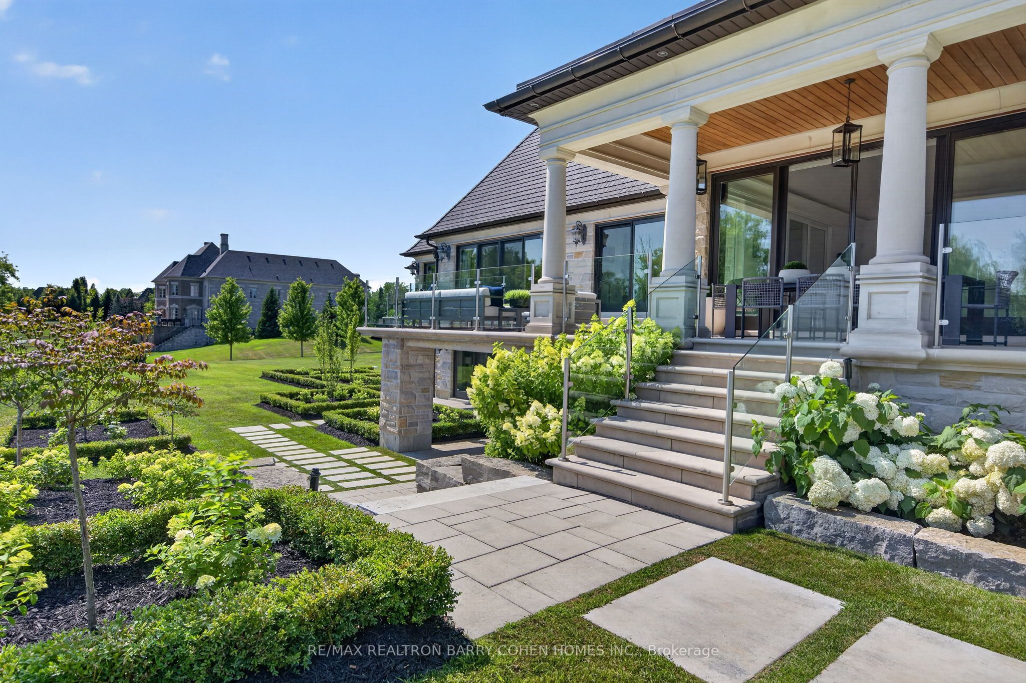 116 Eden Vale Drive, King, ON L7B 1L9 photo 4