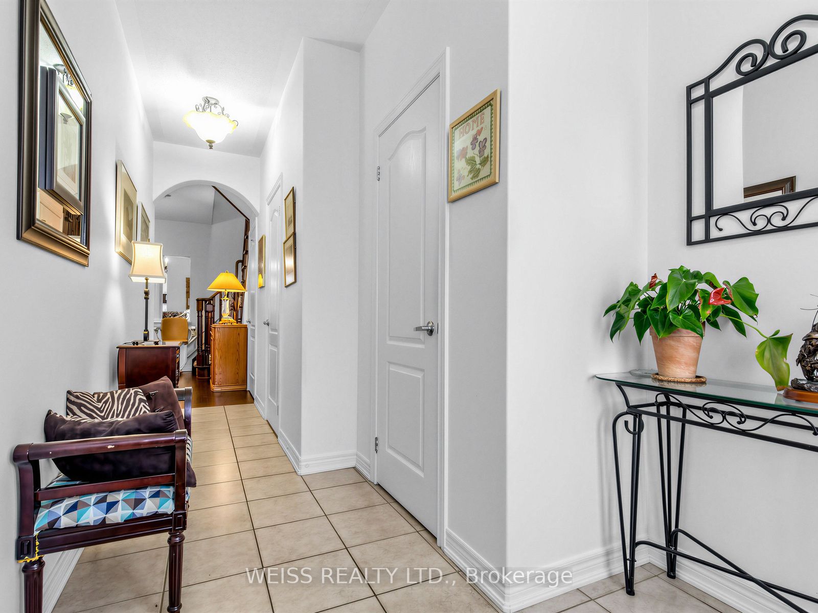 446 Lady Nadia Drive, Vaughan, ON L6A 4G3 photo 3