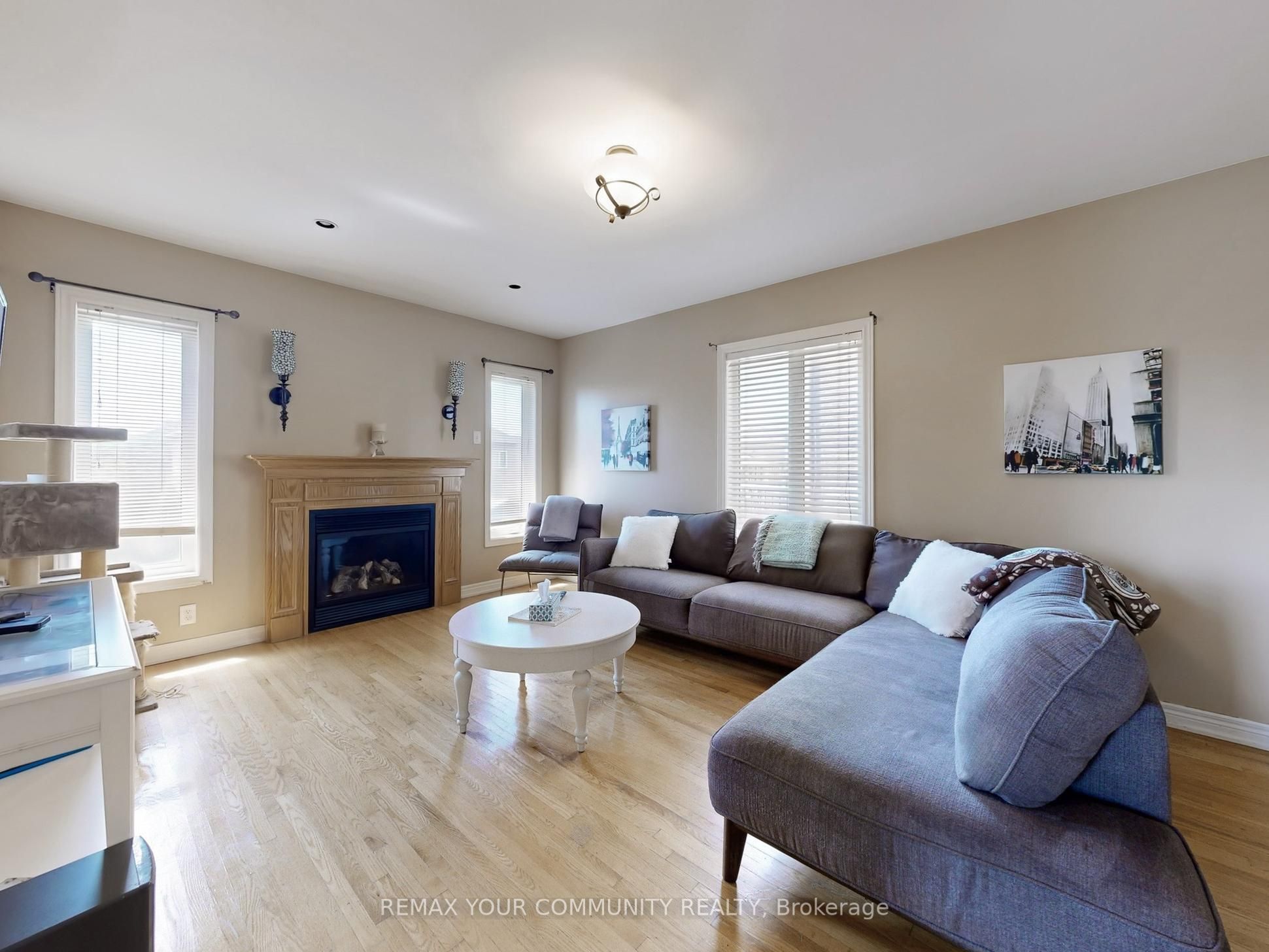 24 Cachet Hill Crescent, Vaughan, ON L4H 1S6 photo 4