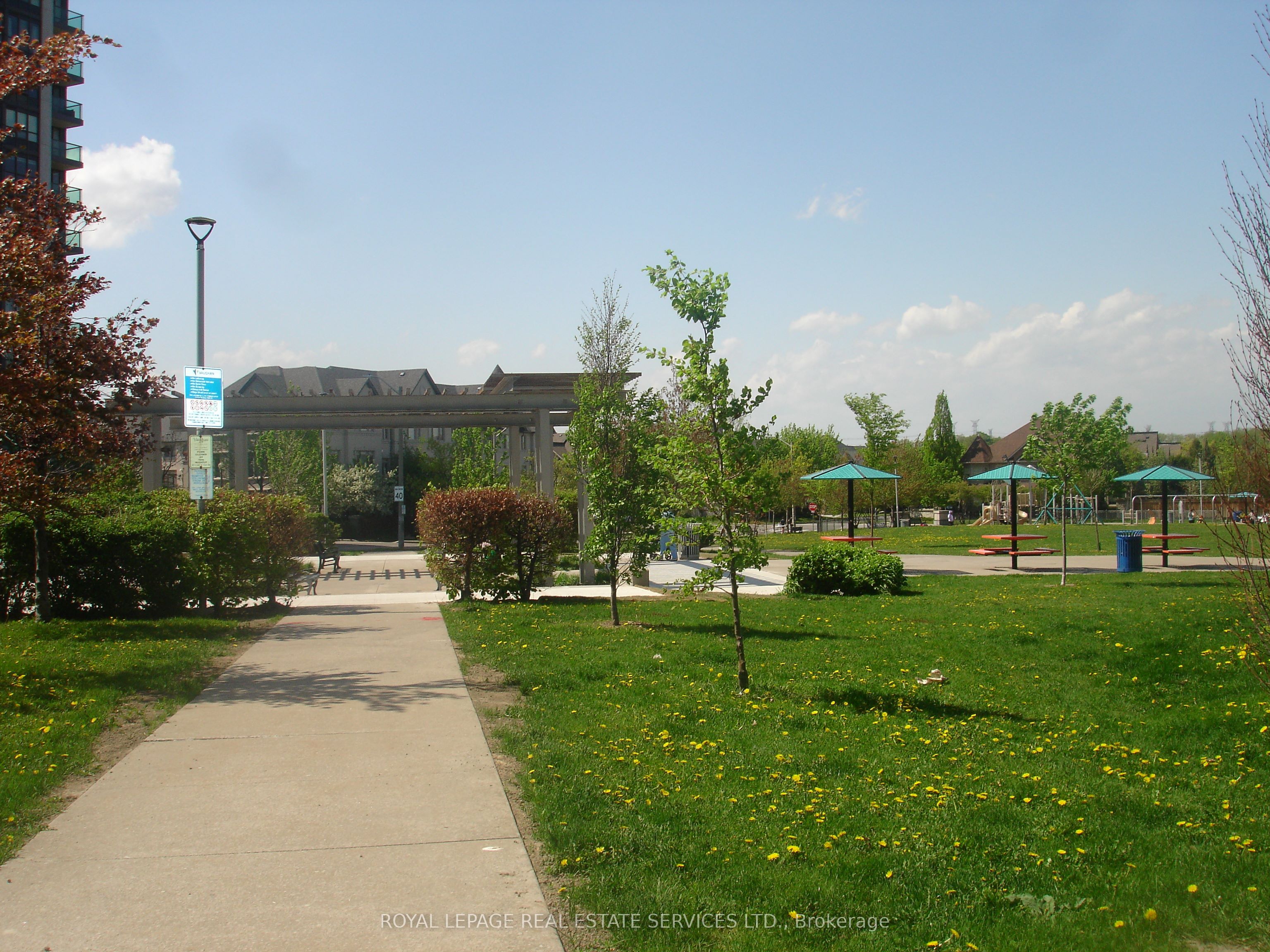 15 North Park Road 311, Vaughan, ON L4J 0A1 photo 5