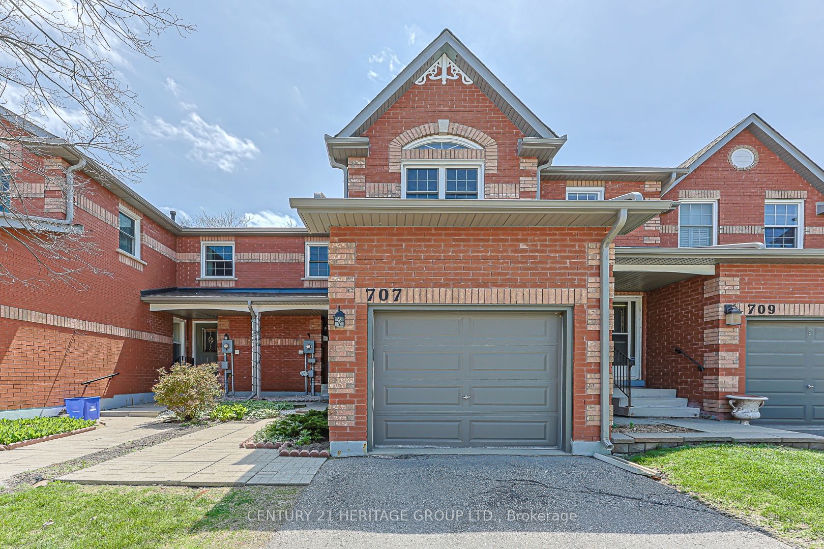 707 Caradonna Crescent, Newmarket, ON L3X 1W5 photo 3