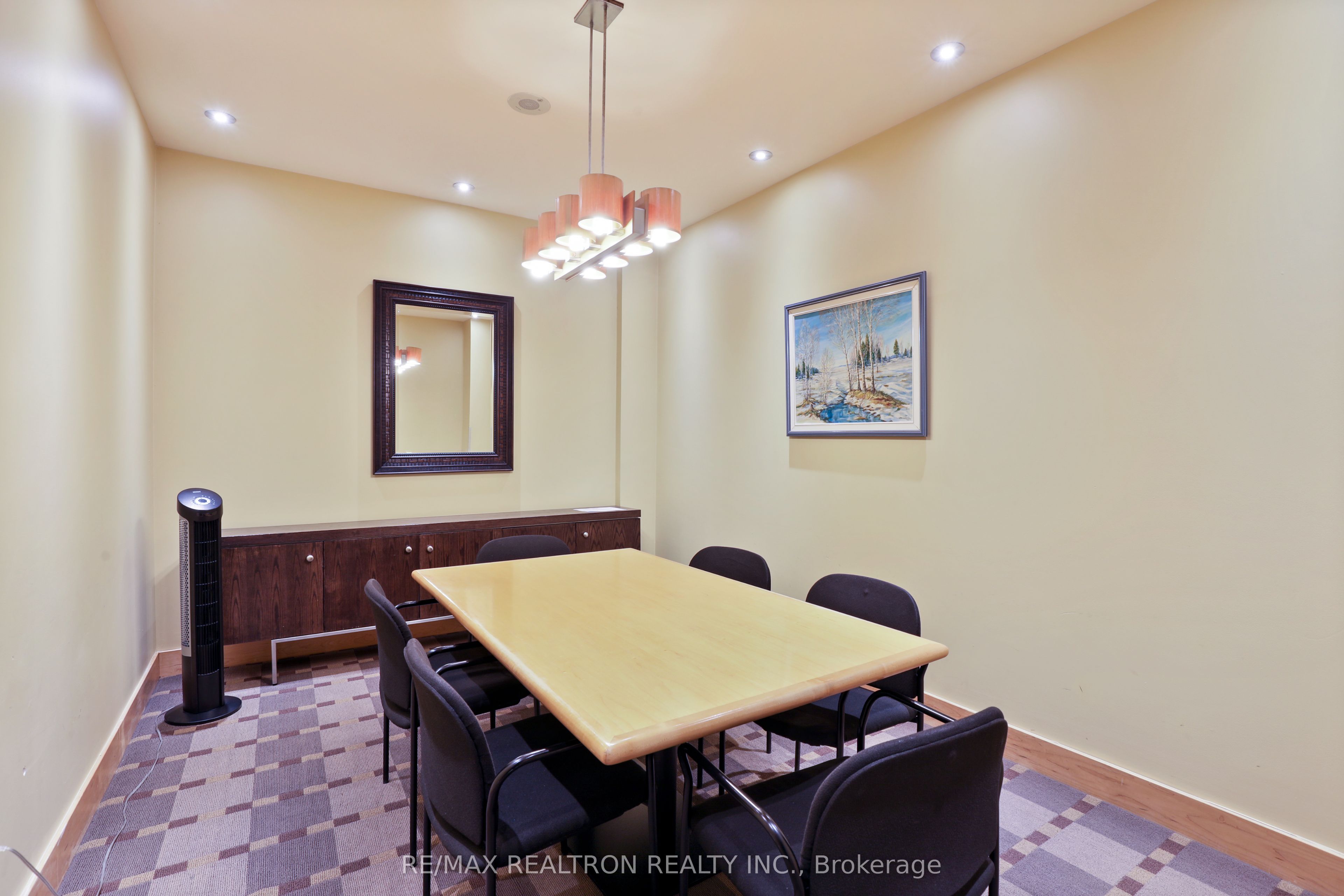 48 Suncrest Boulevard 112, Markham, ON L3T 7Y5 photo 5