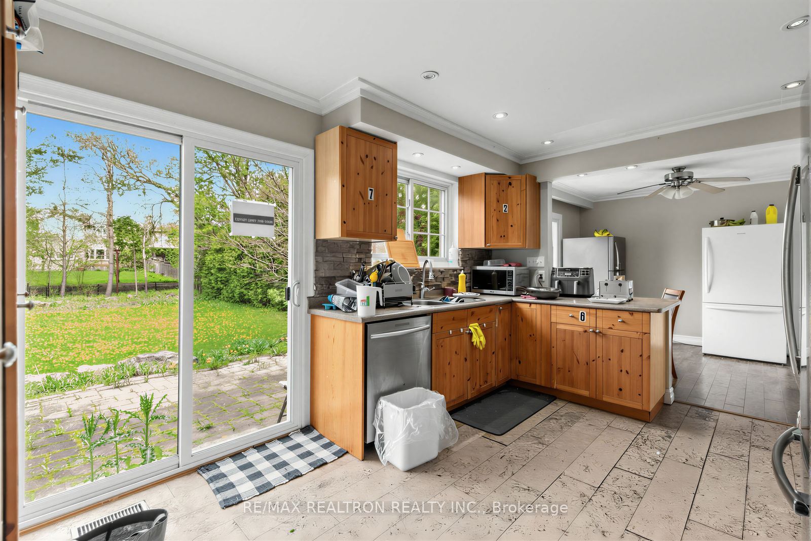 8 Gallacher Avenue, Richmond Hill, ON L4E 2W9 photo 5