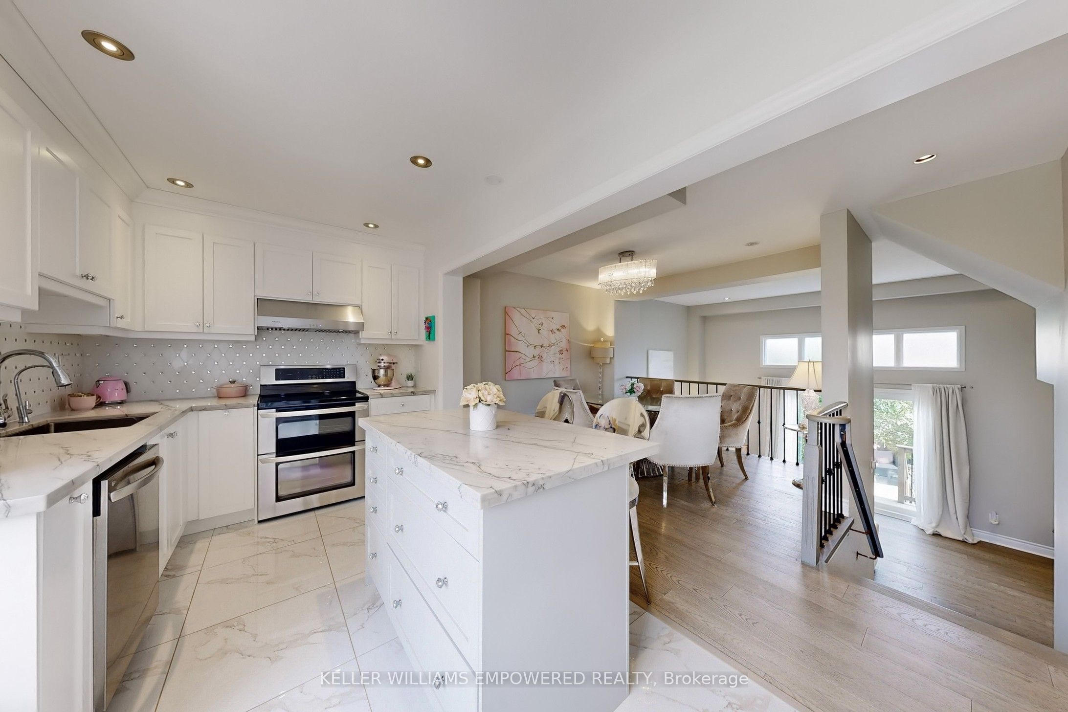 69 Crieff Avenue, Vaughan, ON L6A 2B9 photo 2