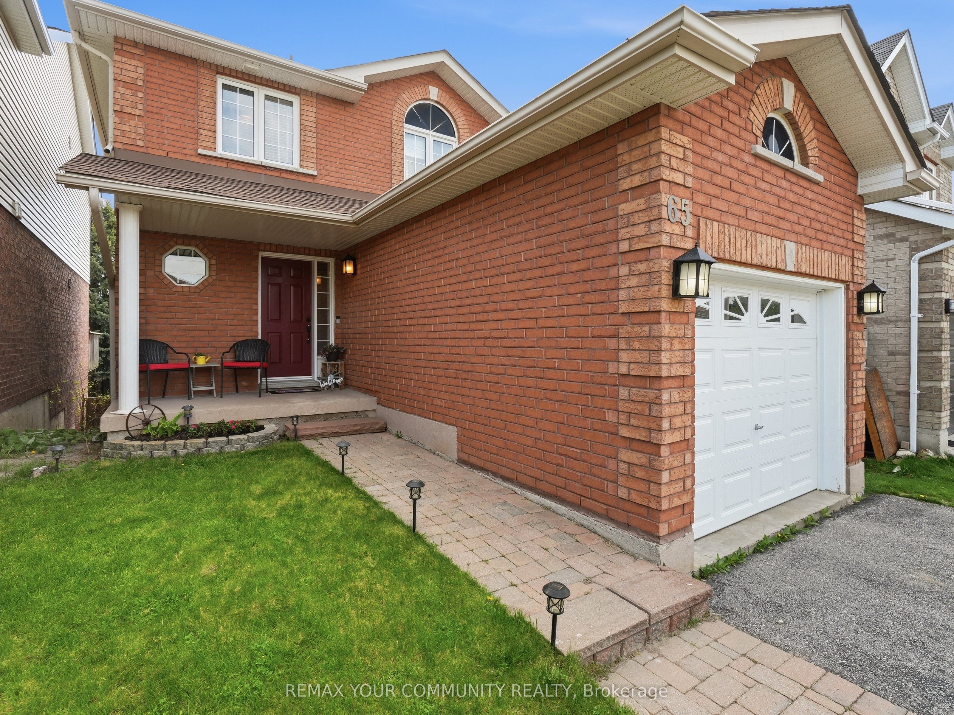 65 Adams Street, Bradford West Gwillimbury, ON L3Z 3E2 photo 3