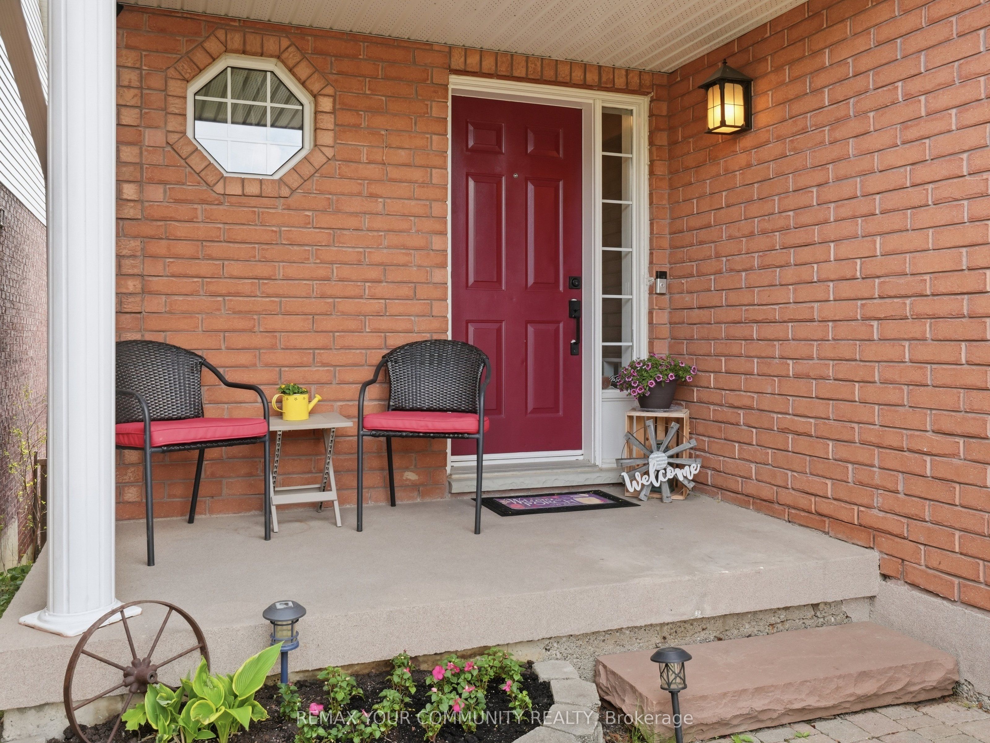 65 Adams Street, Bradford West Gwillimbury, ON L3Z 3E2 photo 4