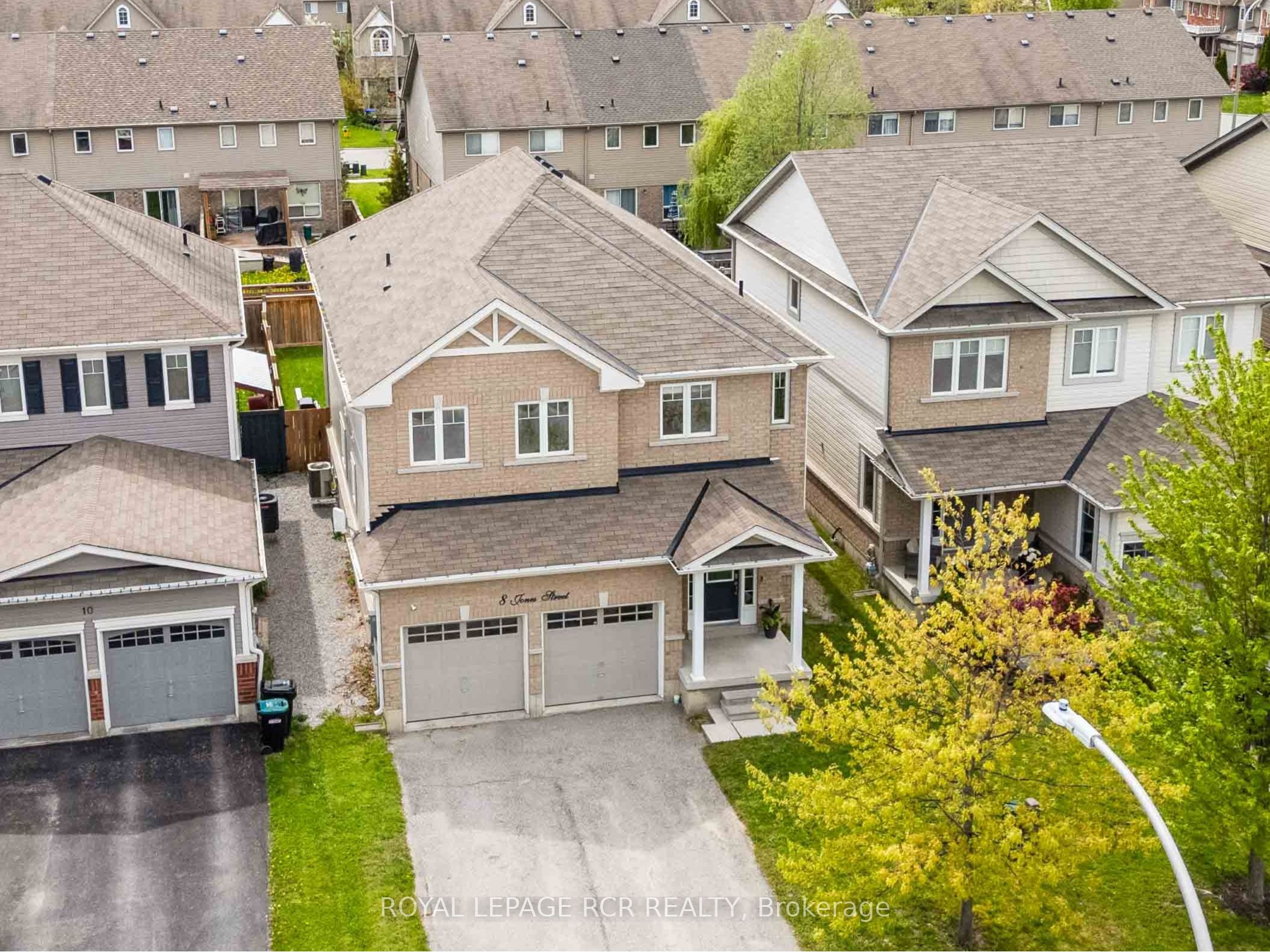 8 Jones Street, New Tecumseth, ON L9R 0C1