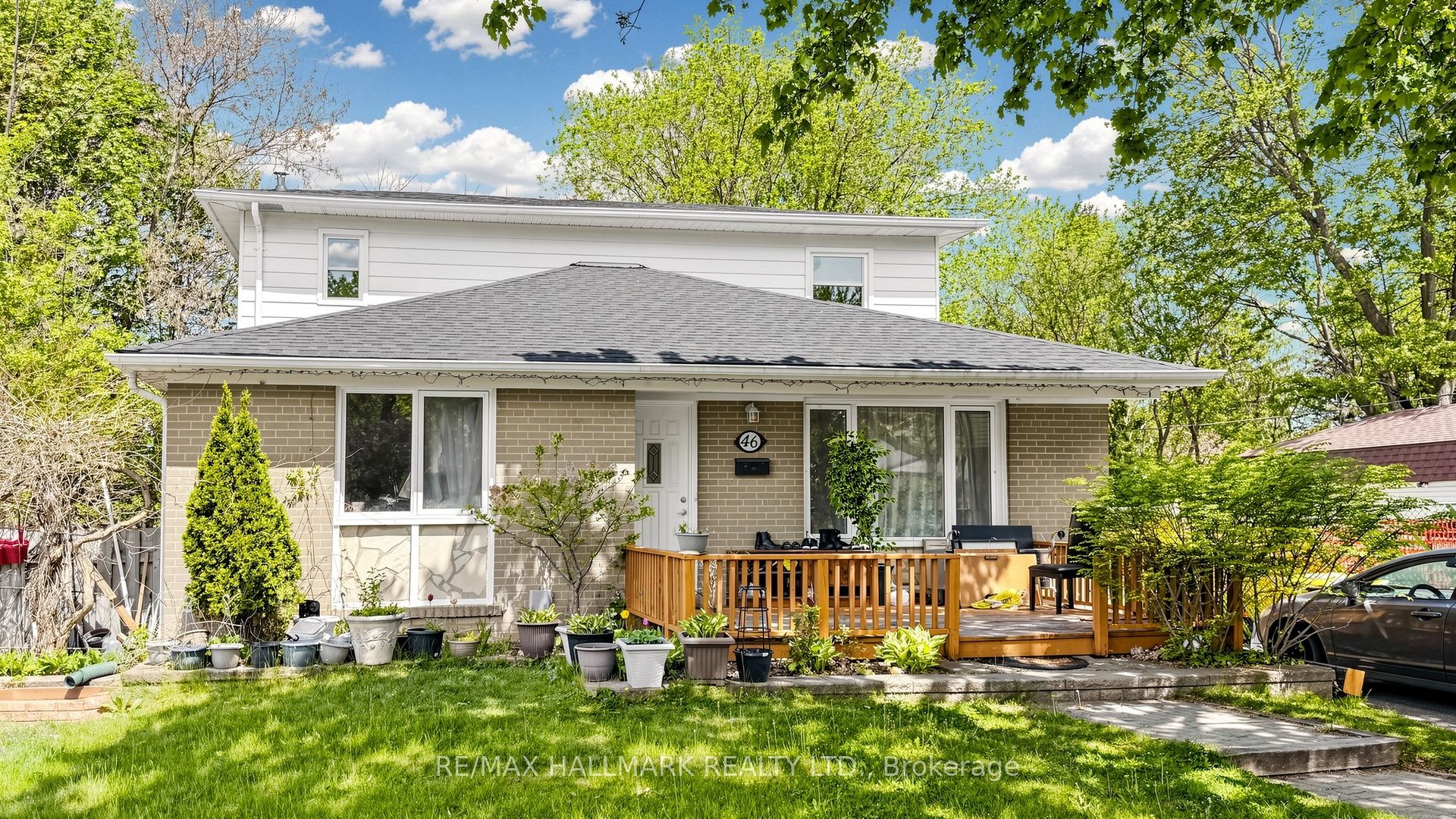 46 Collins Crescent, Aurora, ON L4G 2W2