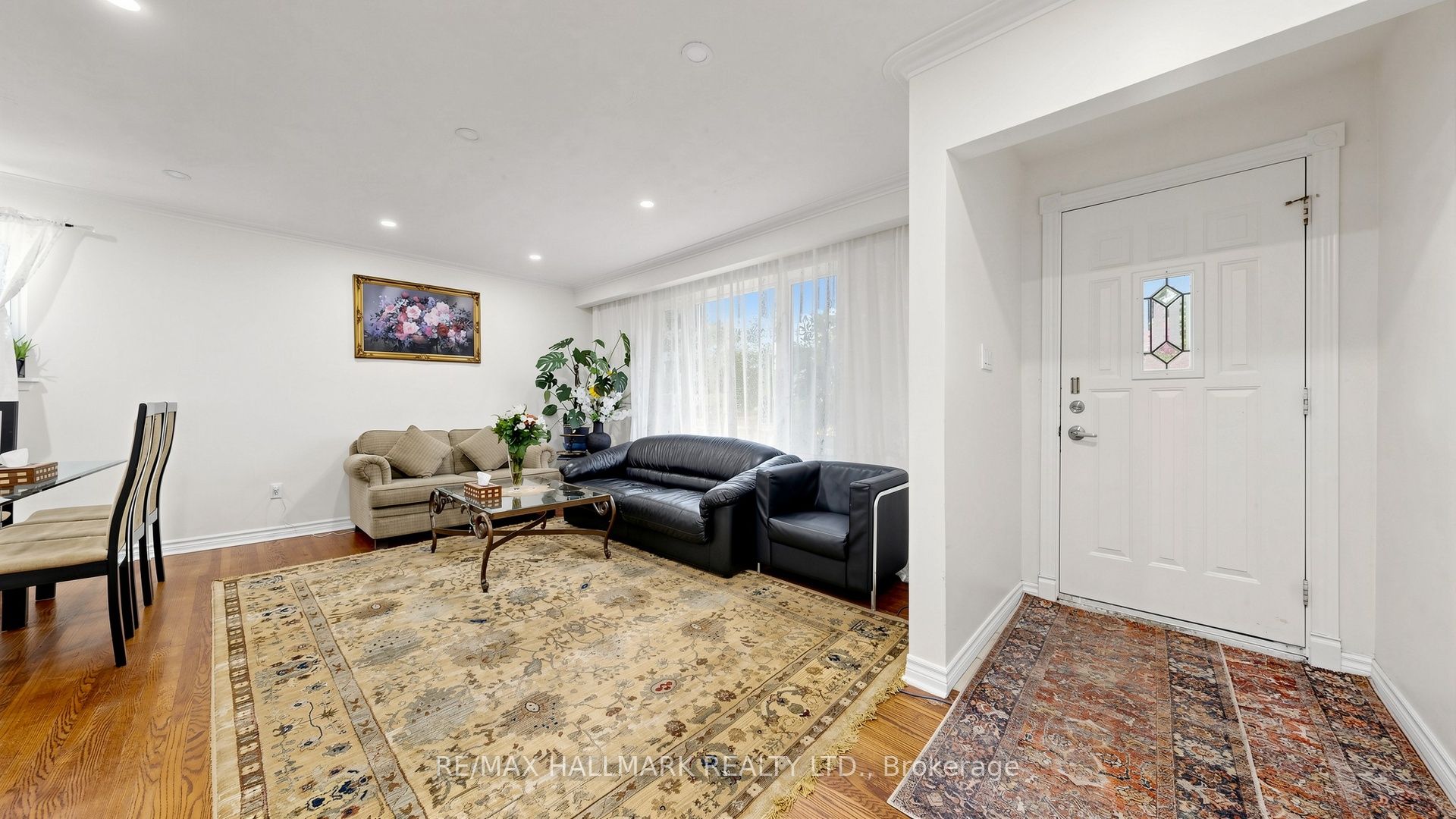 46 Collins Crescent, Aurora, ON L4G 2W2 photo 5