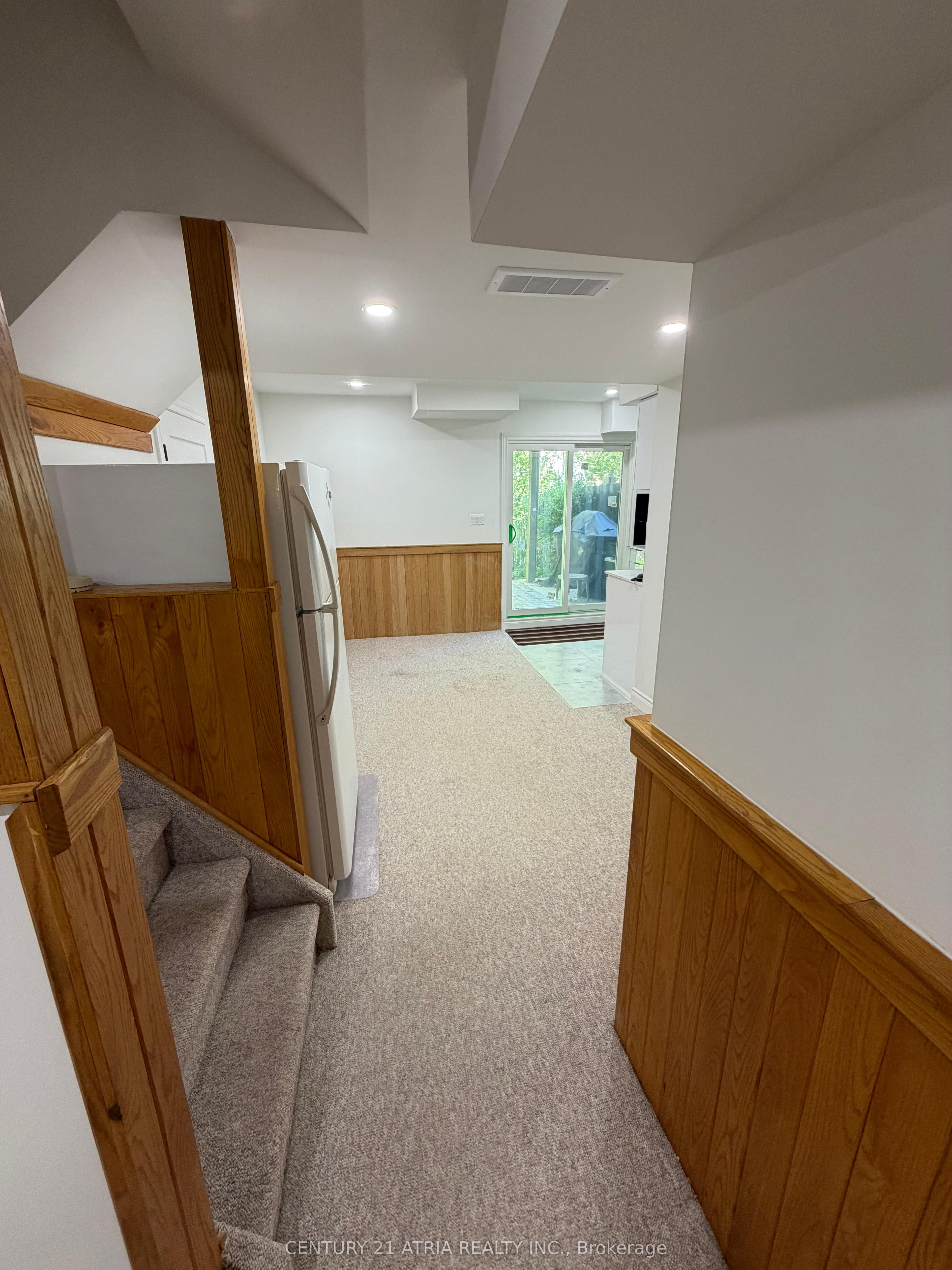 12 Wiles Court Basement, Aurora, ON L4G 3N5 photo 4