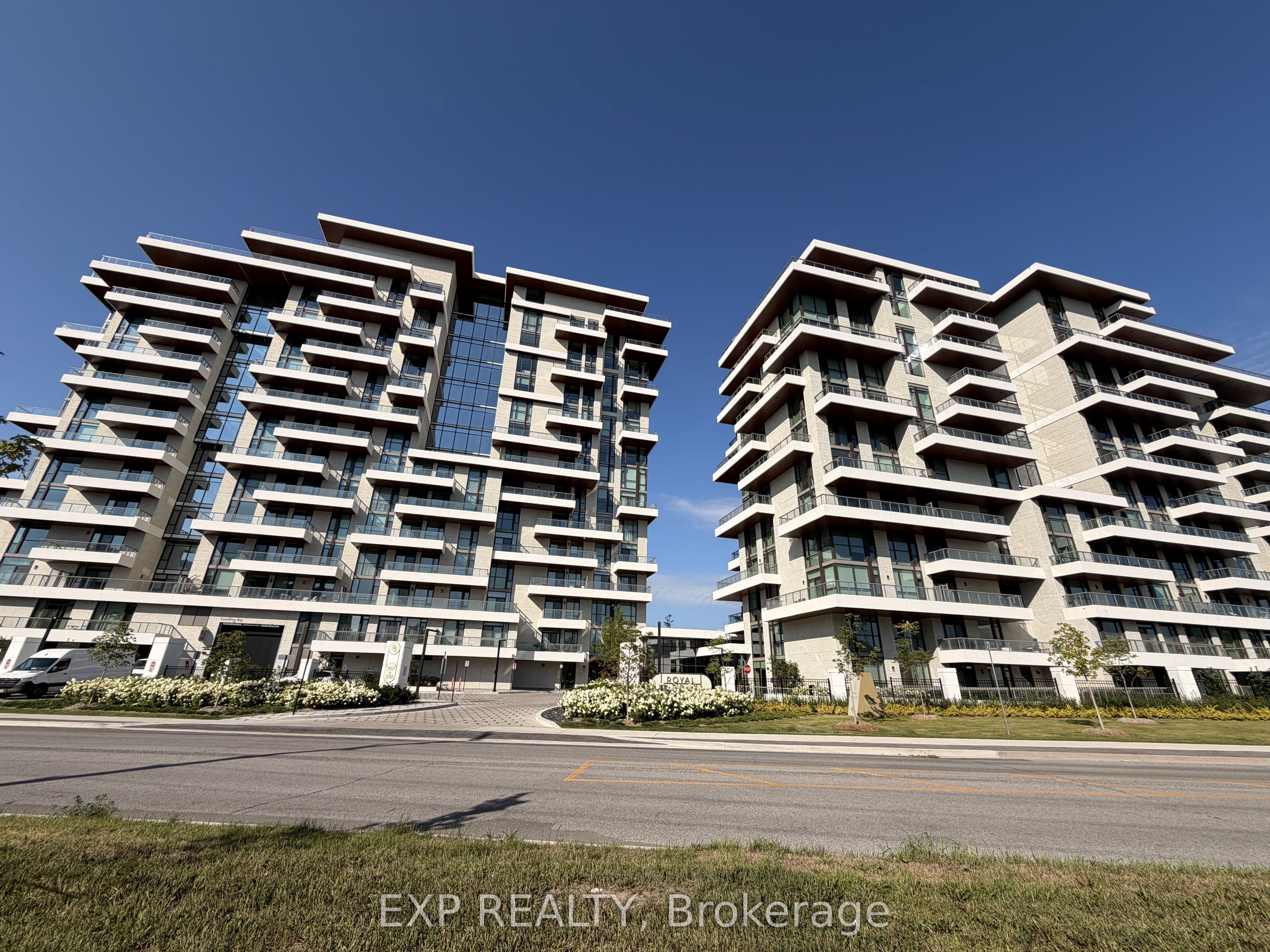 399 Royal Orchard Boulevard 116, Markham, ON L3T 0H3