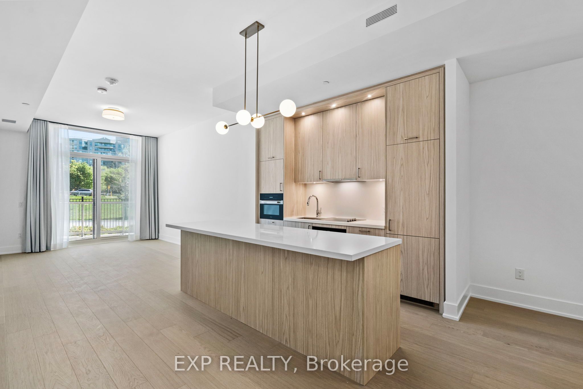 399 Royal Orchard Boulevard 116, Markham, ON L3T 0H3 photo 5