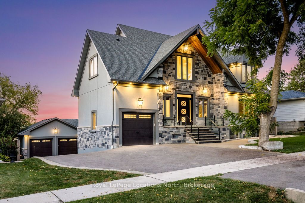 22 EAST JOHN Street, Innisfil, ON L0L 1L0