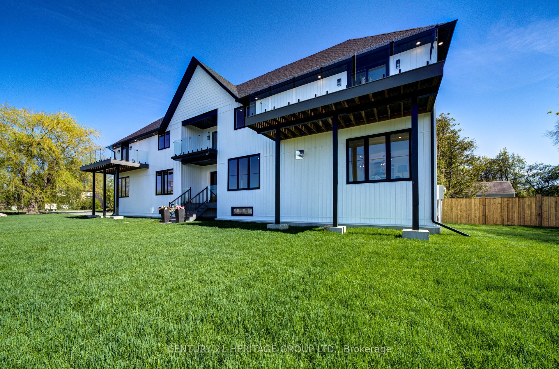 802 Willowview Road, Georgina, ON L0E 1S0 photo 2
