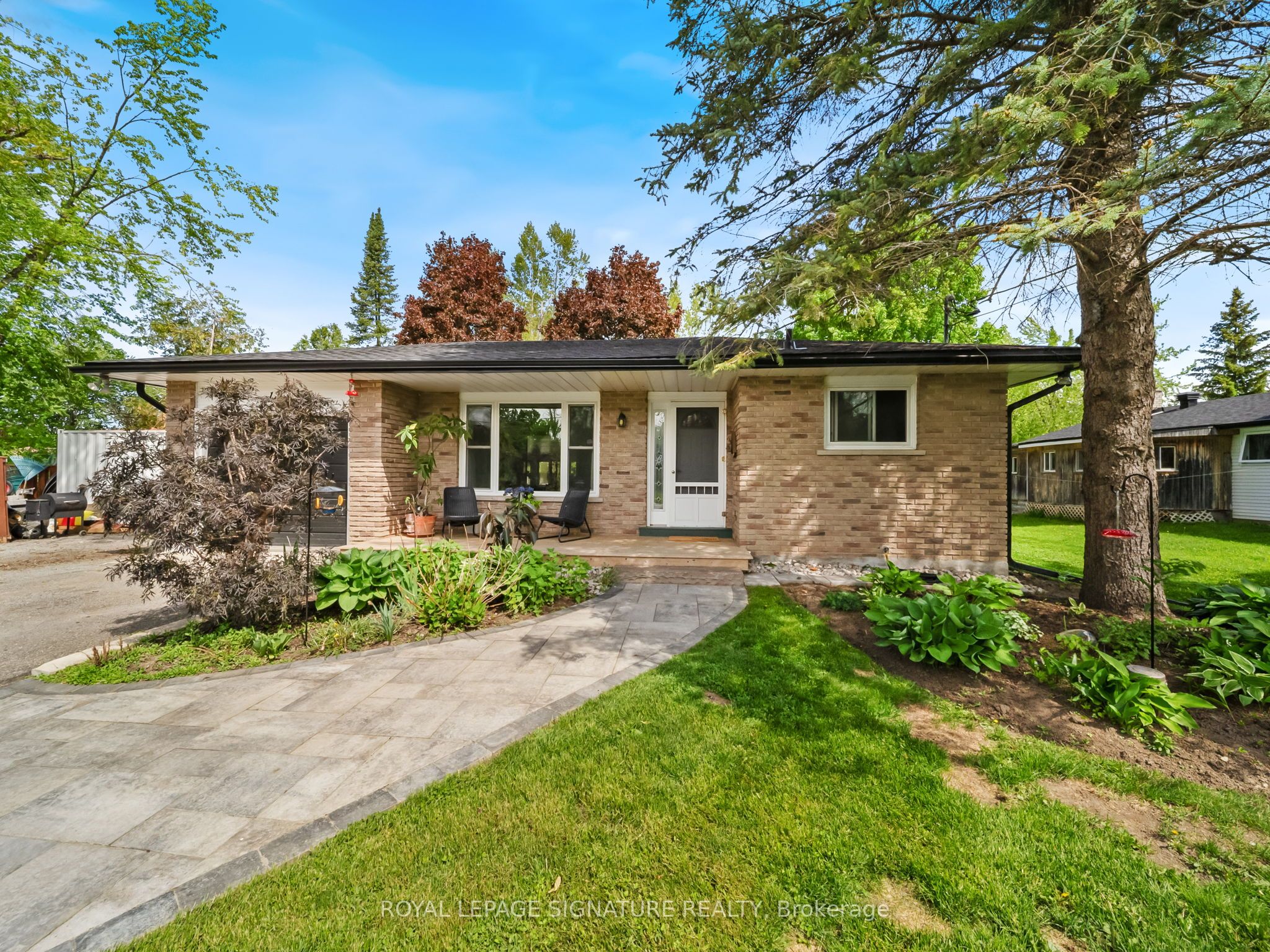 12 Easy Street, Georgina, ON L0E 1N0 photo 2