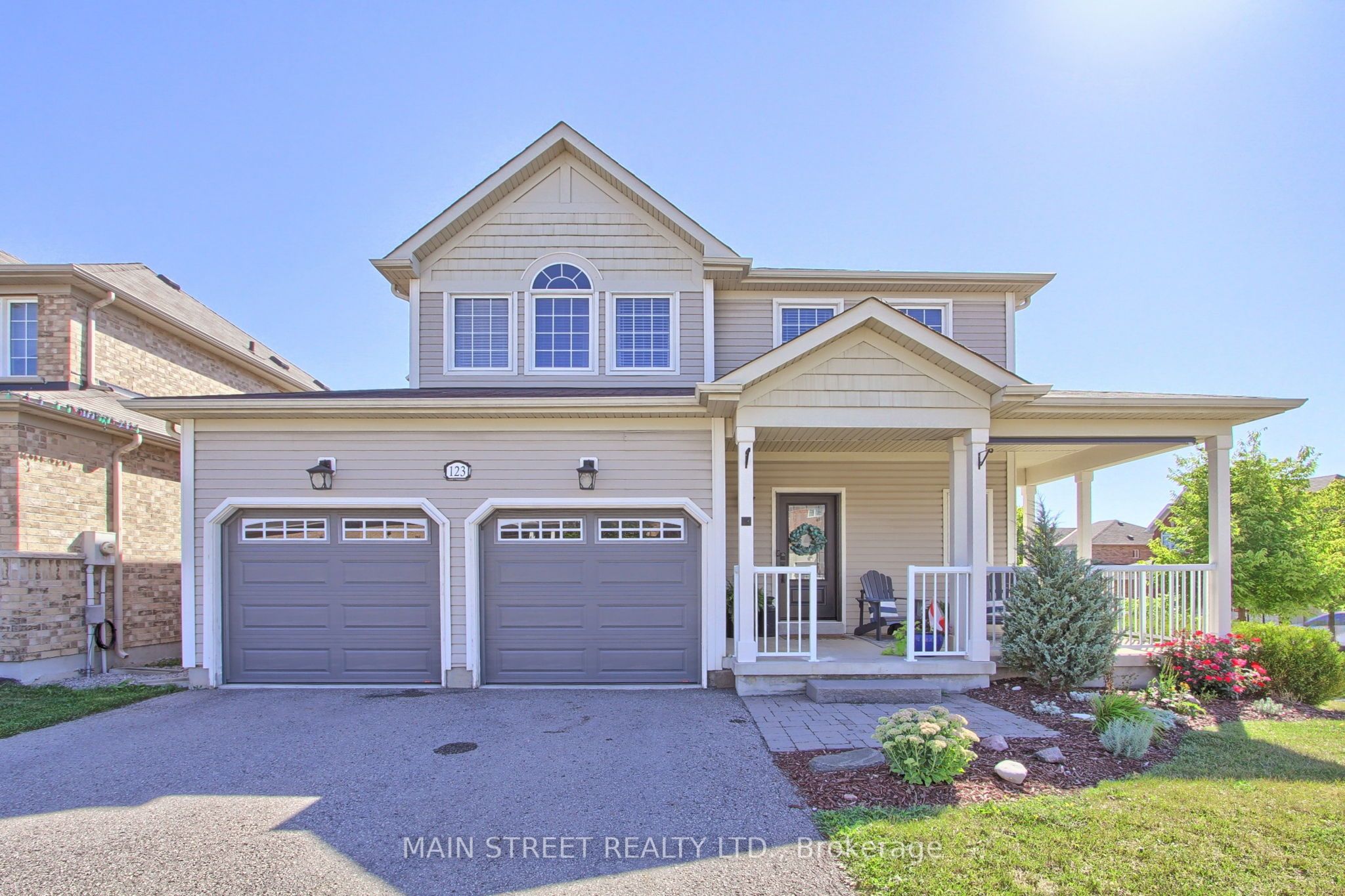 123 Laurendale Avenue, Georgina, ON L4P 0C4