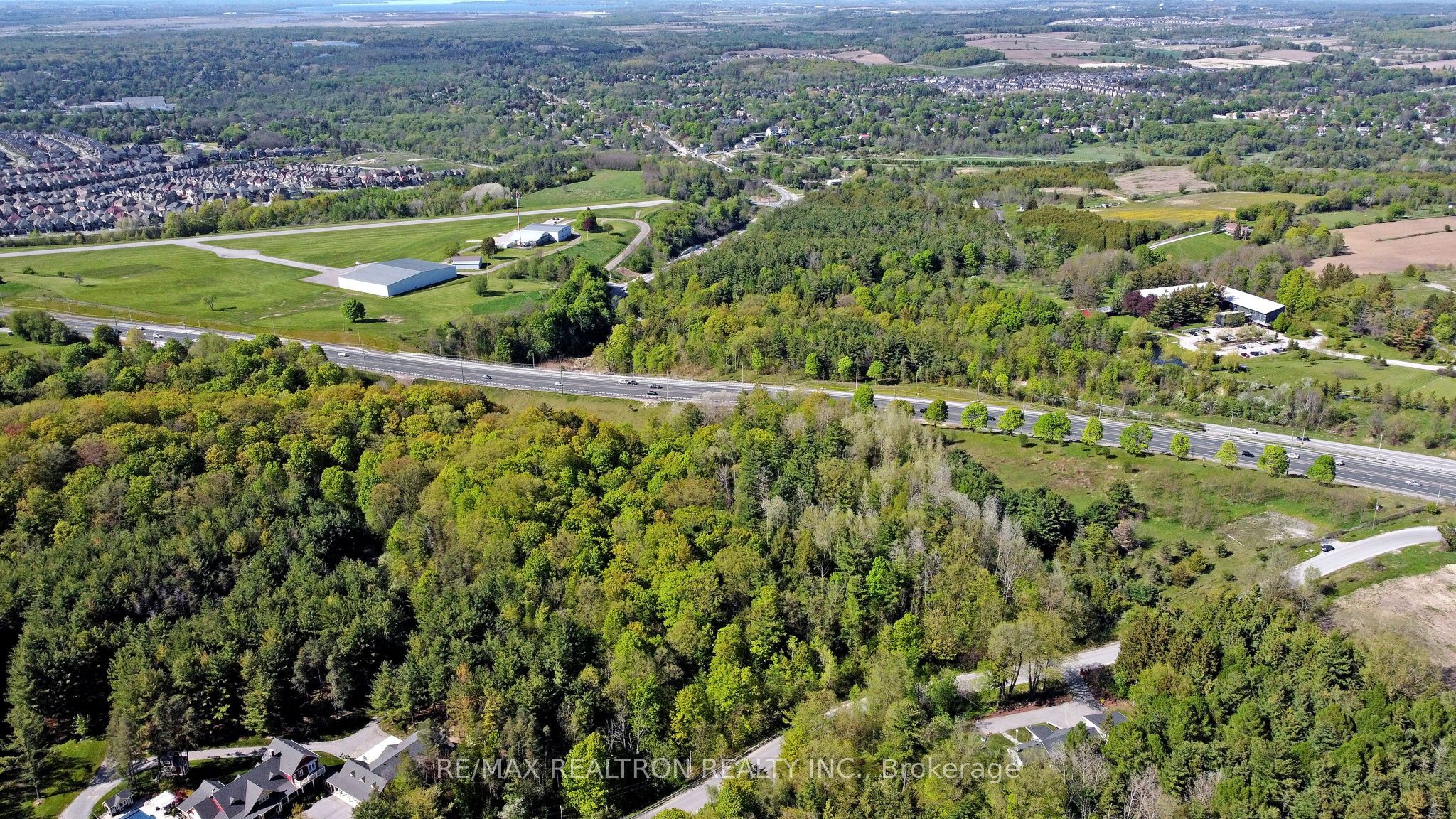 124 Morning Side Road, East Gwillimbury, ON L9N 0K8 photo 3