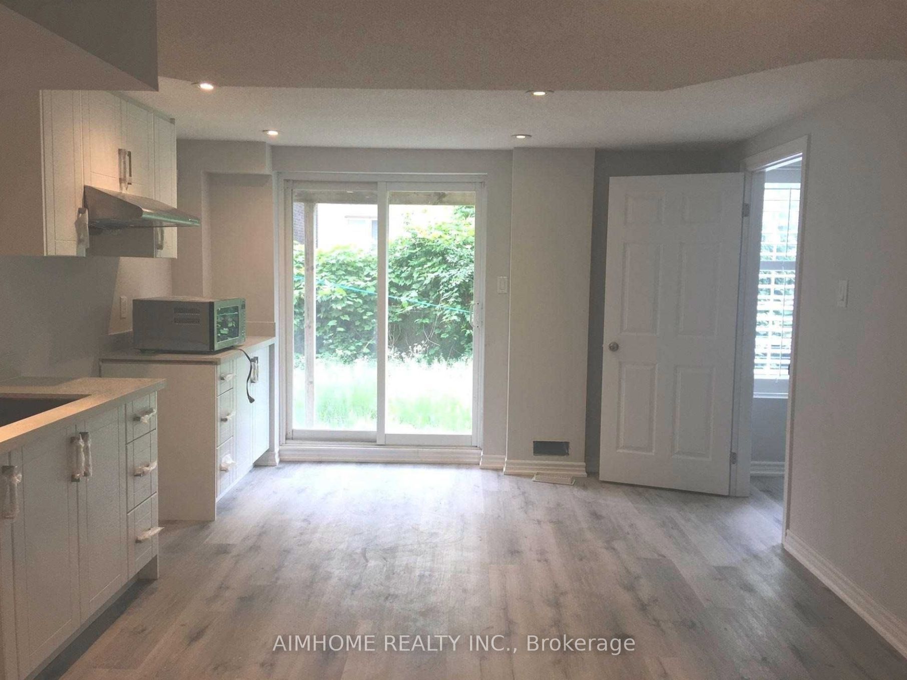 71 Dewpoint Road Lower, Vaughan, ON L4J 9E1 photo 3