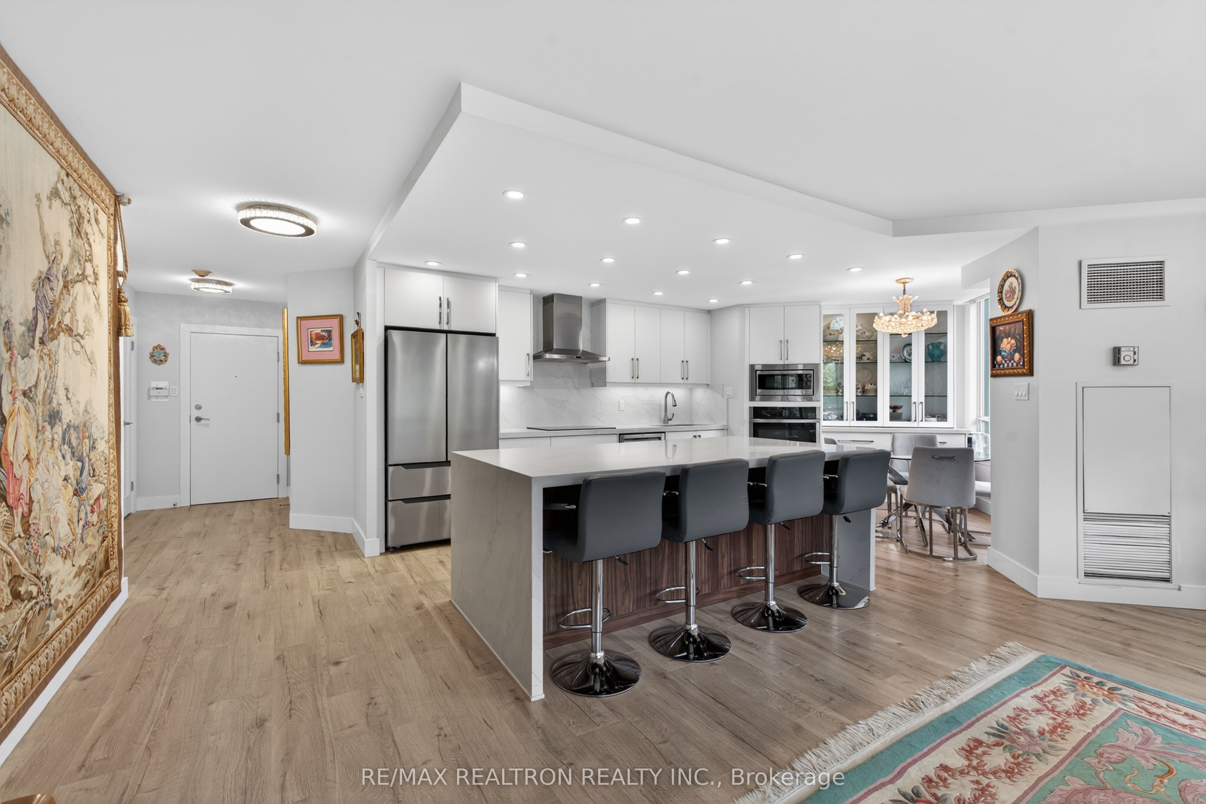 110 Promenade Circle 203, Vaughan, ON L4J 7W8 photo 5
