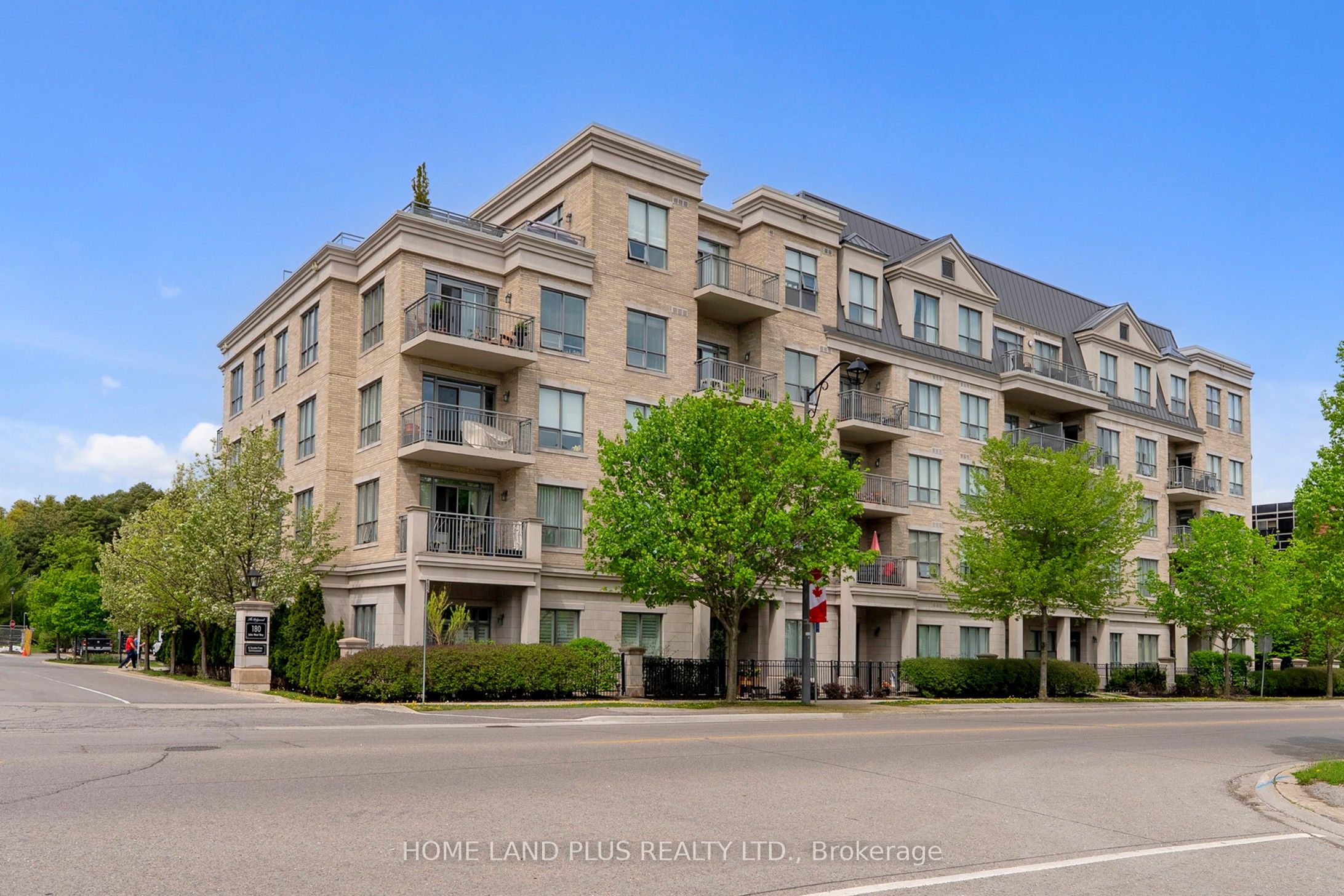 180 John West Way 422, Aurora, ON L4G 0R3 photo 4