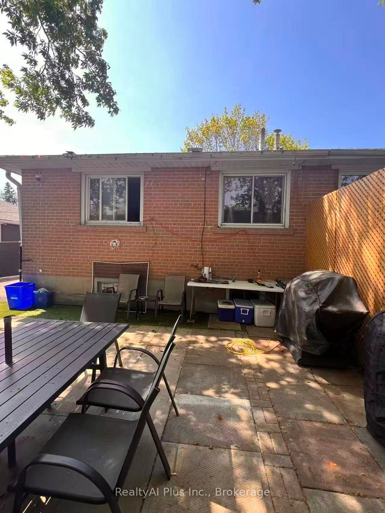52 Walter Avenue, Newmarket, ON L3Y 2T3 photo 5
