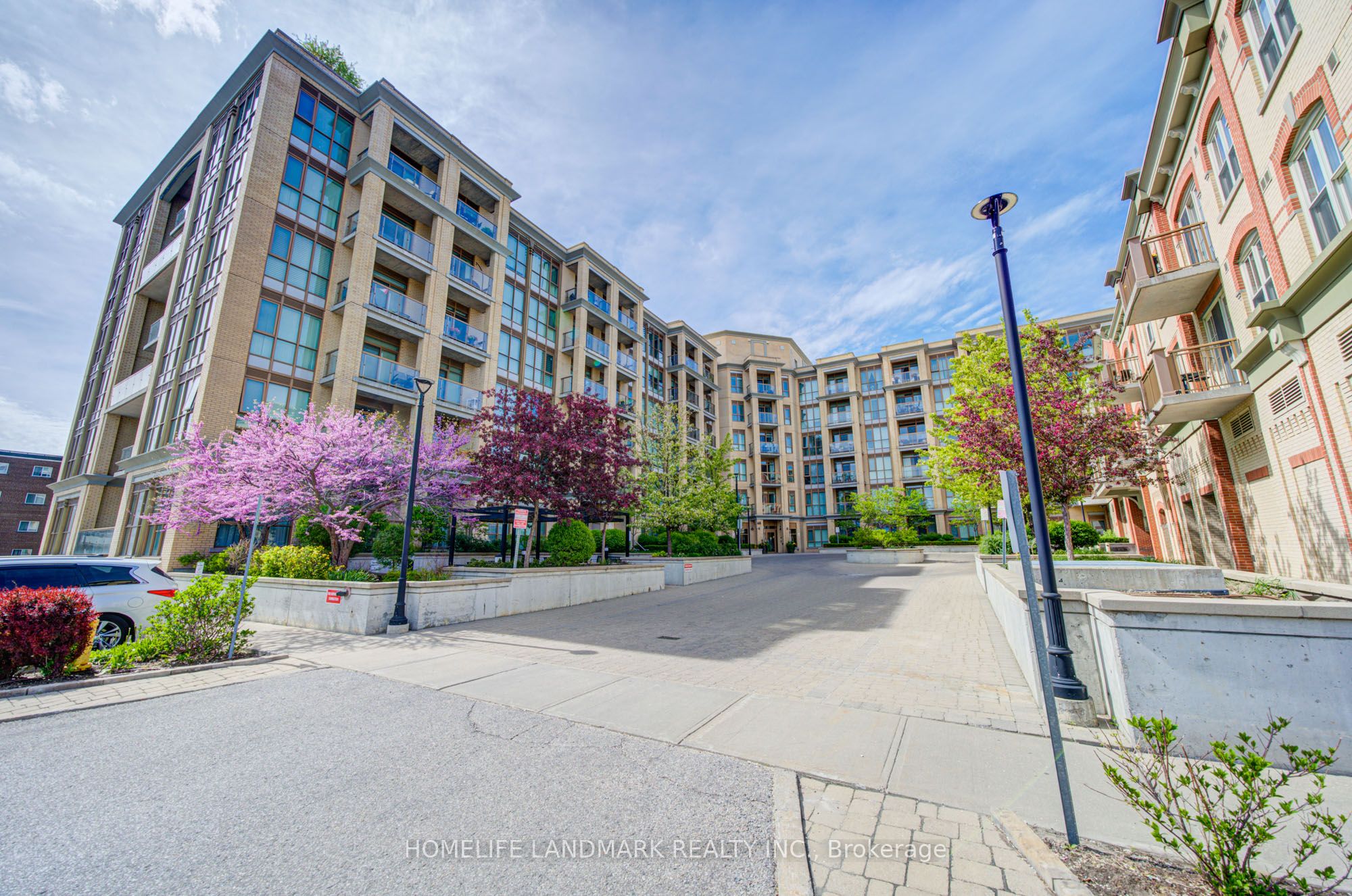 68 Main Street N 618, Markham, ON L3P 0N5 photo 5