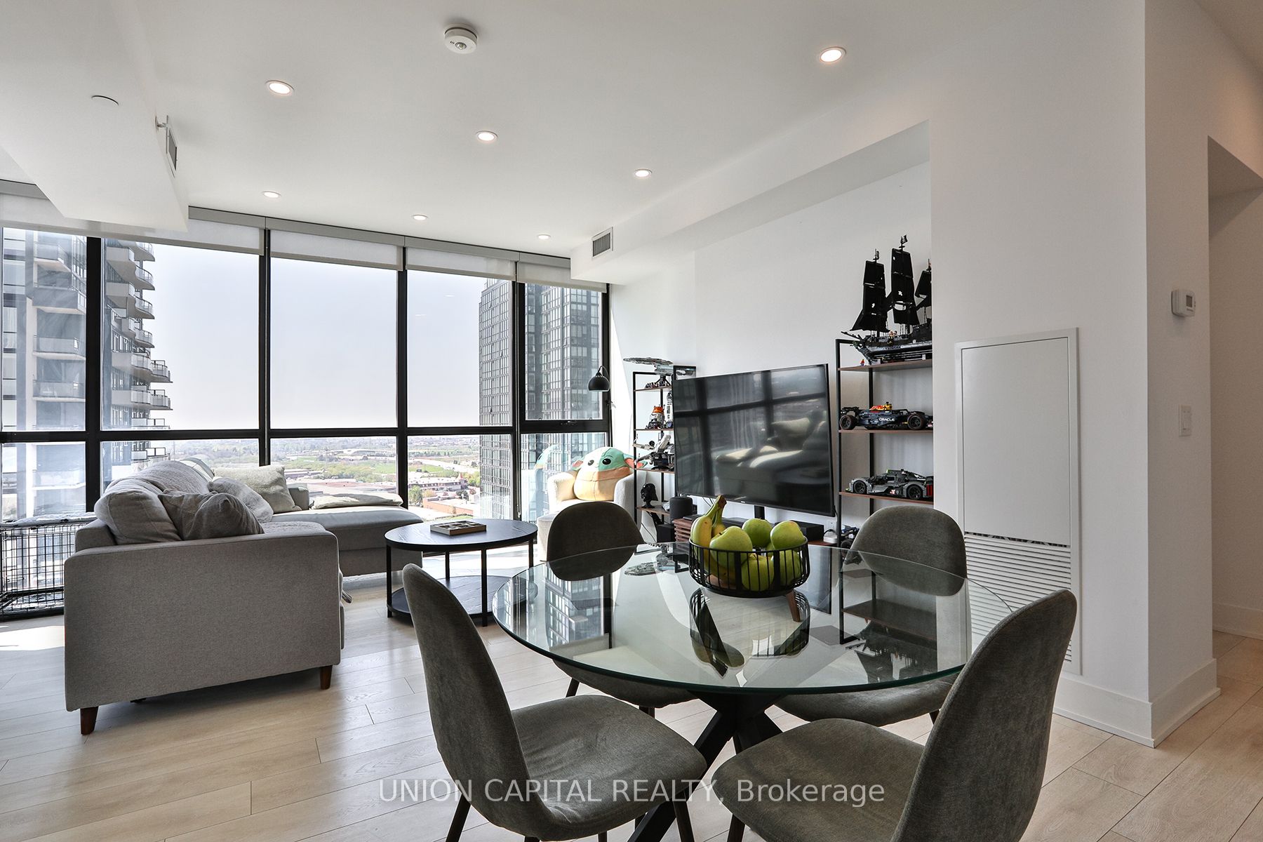 2908 Highway 7 Road 1802, Vaughan, ON L4K 0K5 photo 4