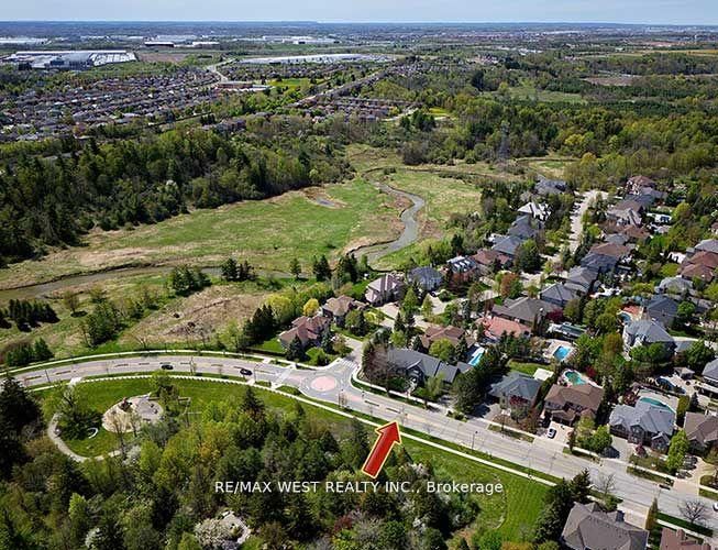 5 Humberview Drive, Vaughan, ON L4H 1B1 photo 3