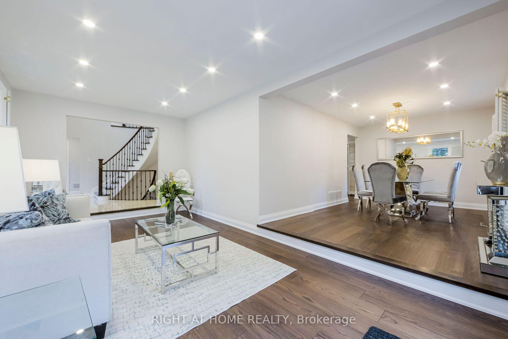 1 Tiffany Gate, Richmond Hill, ON L4C 6W7 photo 5