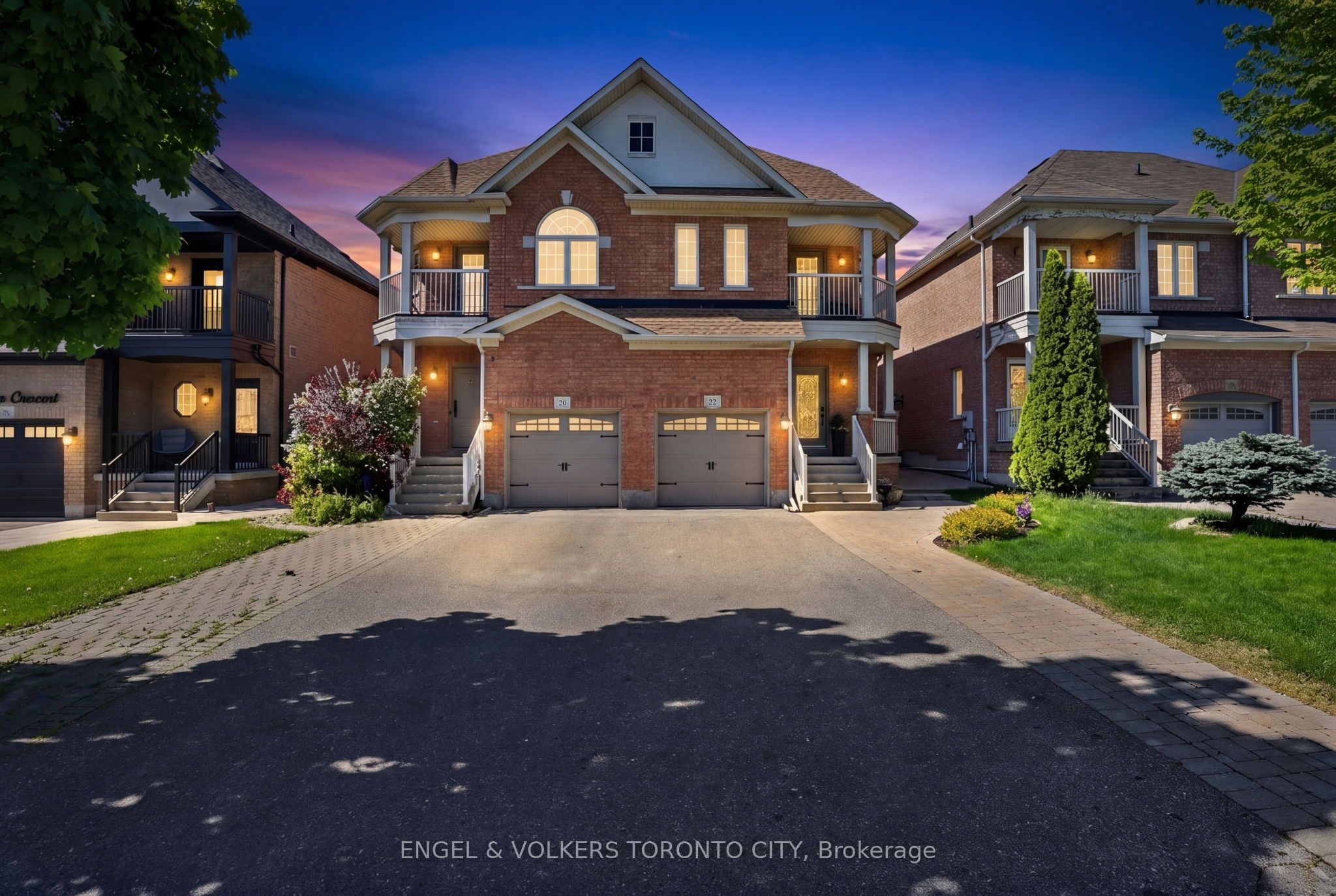 22 Ozner Crescent, Vaughan, ON L4H 0E2