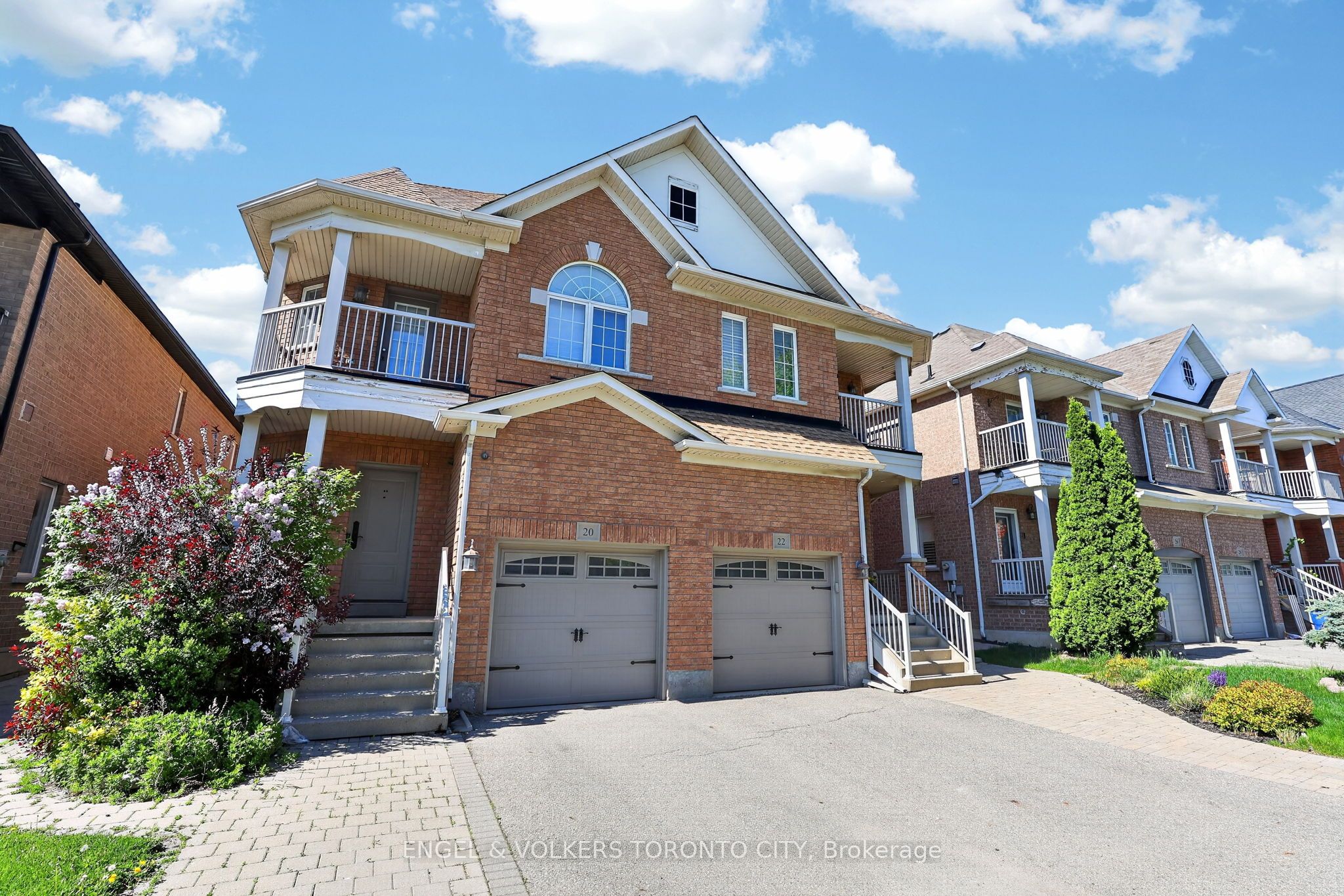 22 Ozner Crescent, Vaughan, ON L4H 0E2 photo 4