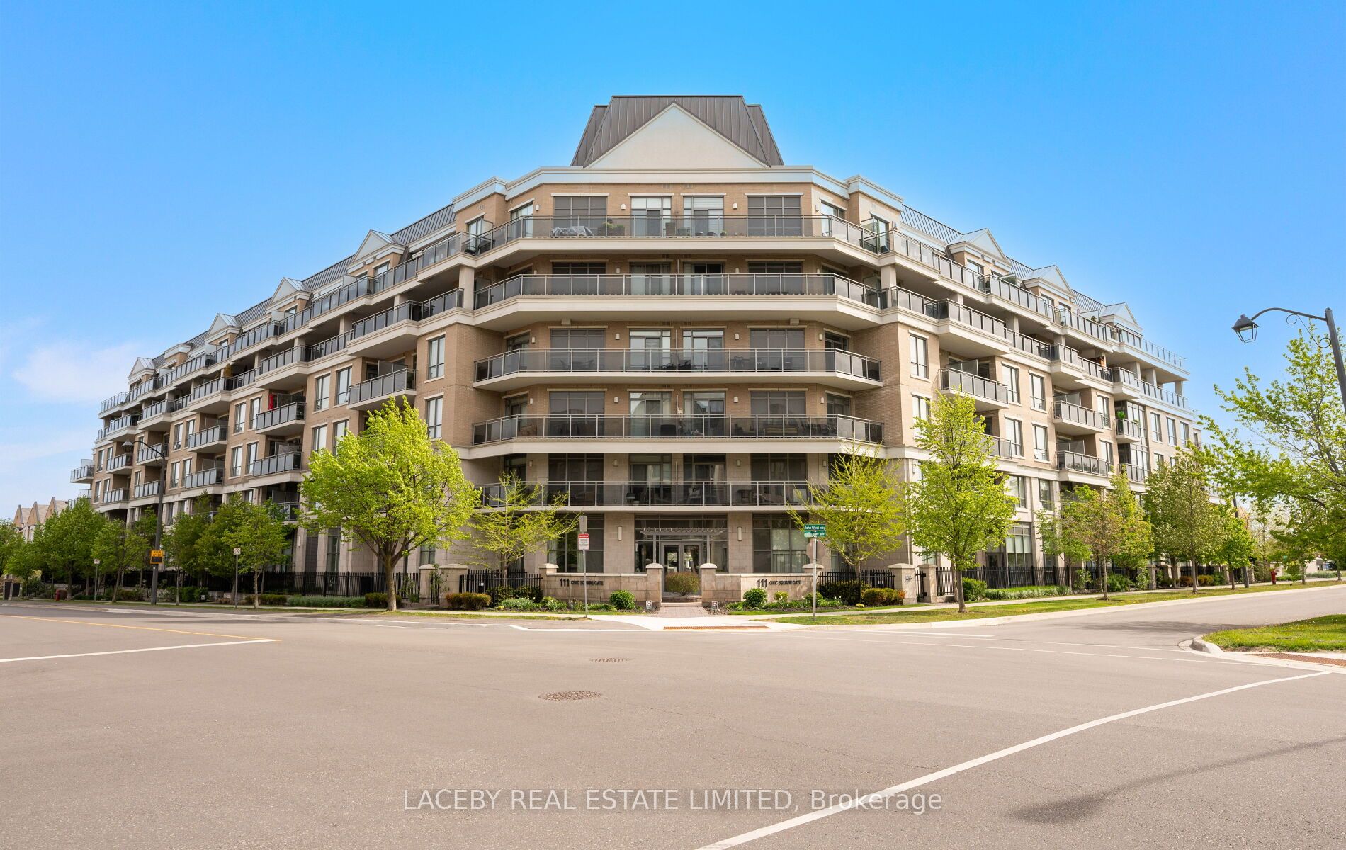 111 Civic Square Gate 507, Aurora, ON L4G 0S6 photo 2
