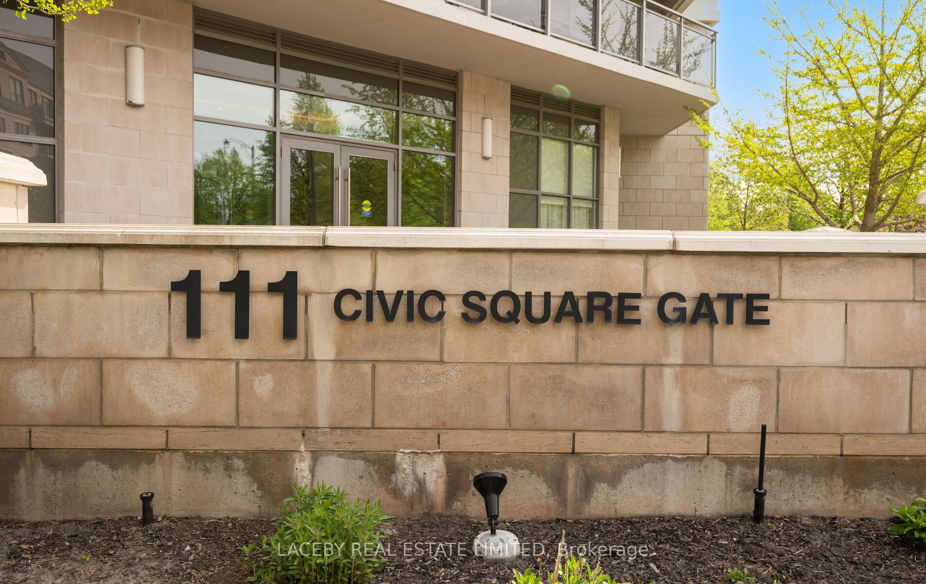 111 Civic Square Gate 507, Aurora, ON L4G 0S6 photo 3