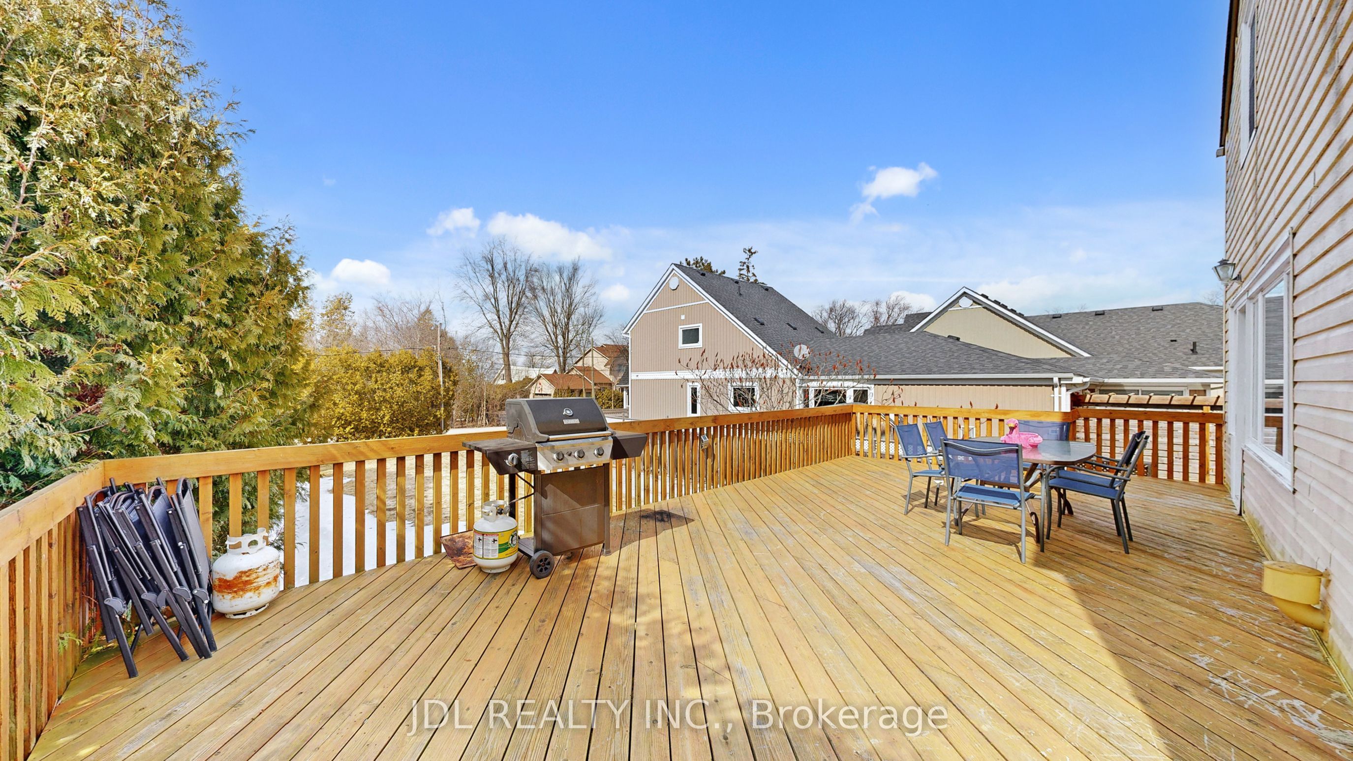 11 Red Robin Road, Georgina, ON L4P 3E9 photo 5