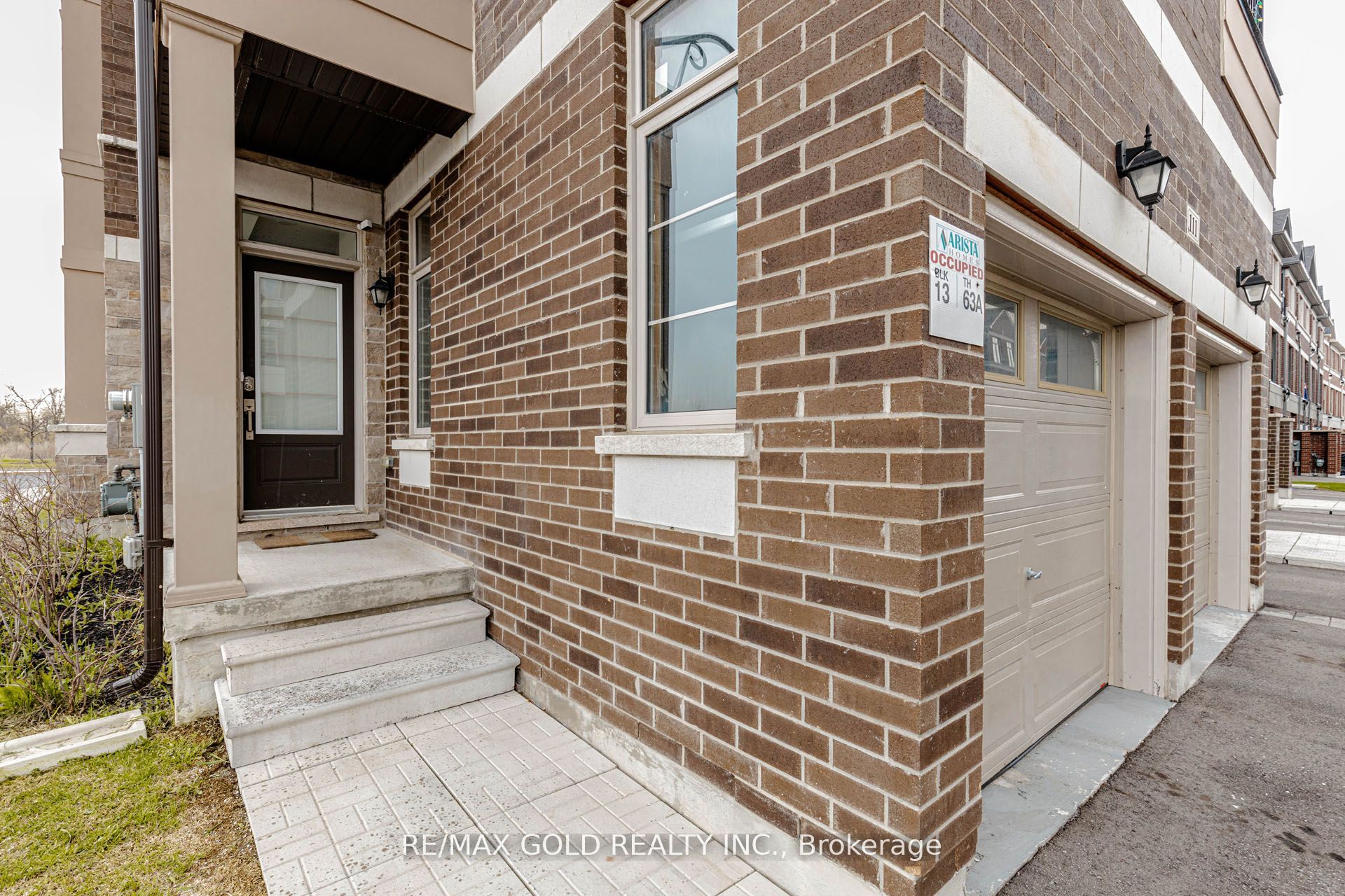 111 Carneros Way, Markham, ON L6B 1R2 photo 3