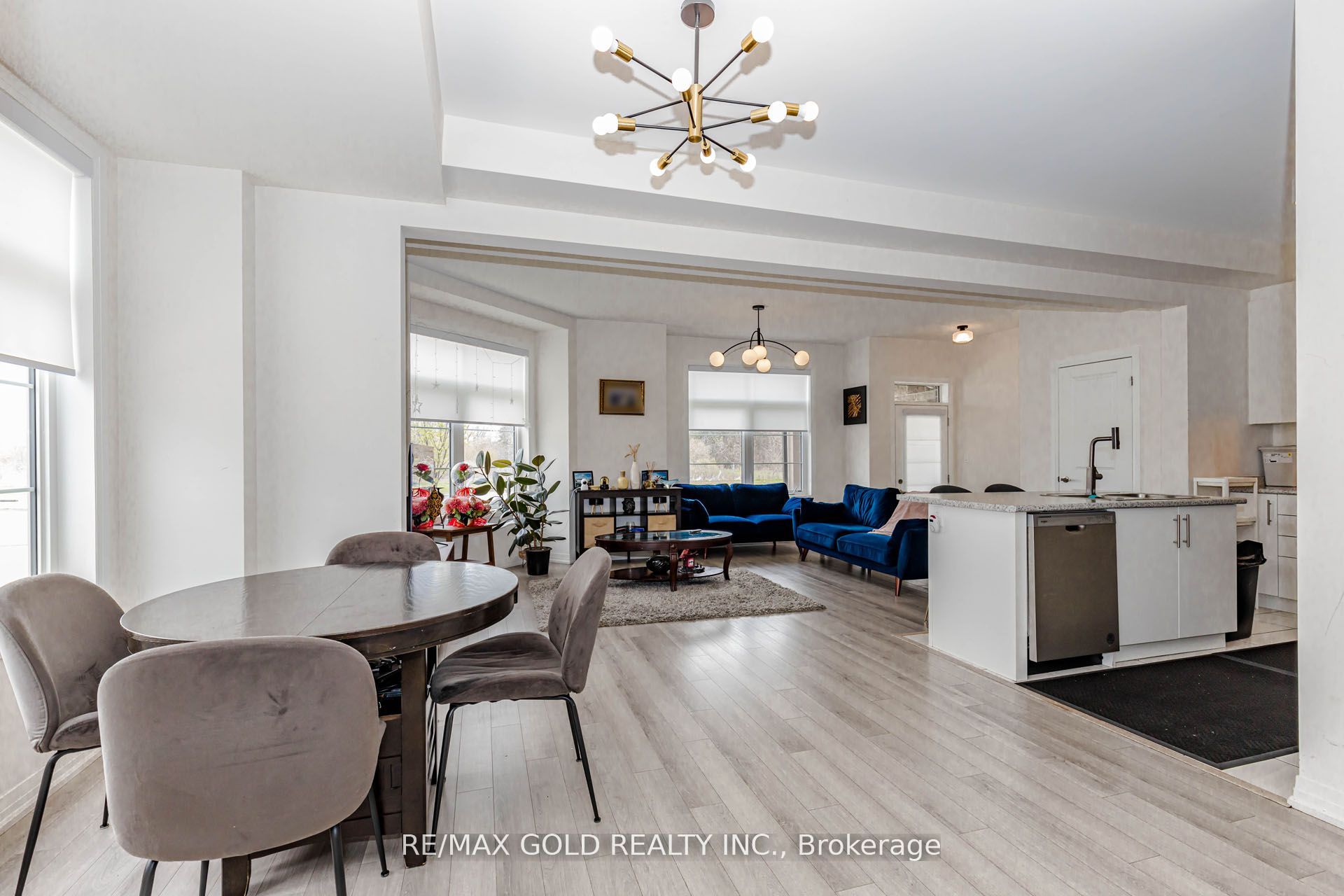 111 Carneros Way, Markham, ON L6B 1R2 photo 5