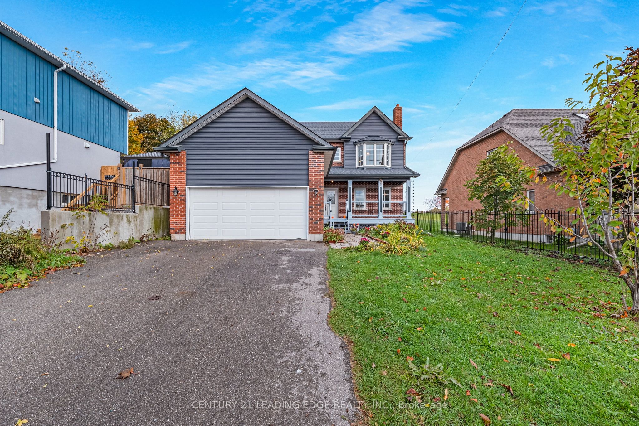 34 Mitchell Avenue, Whitchurch-Stouffville, ON L4A 2X9 photo 2