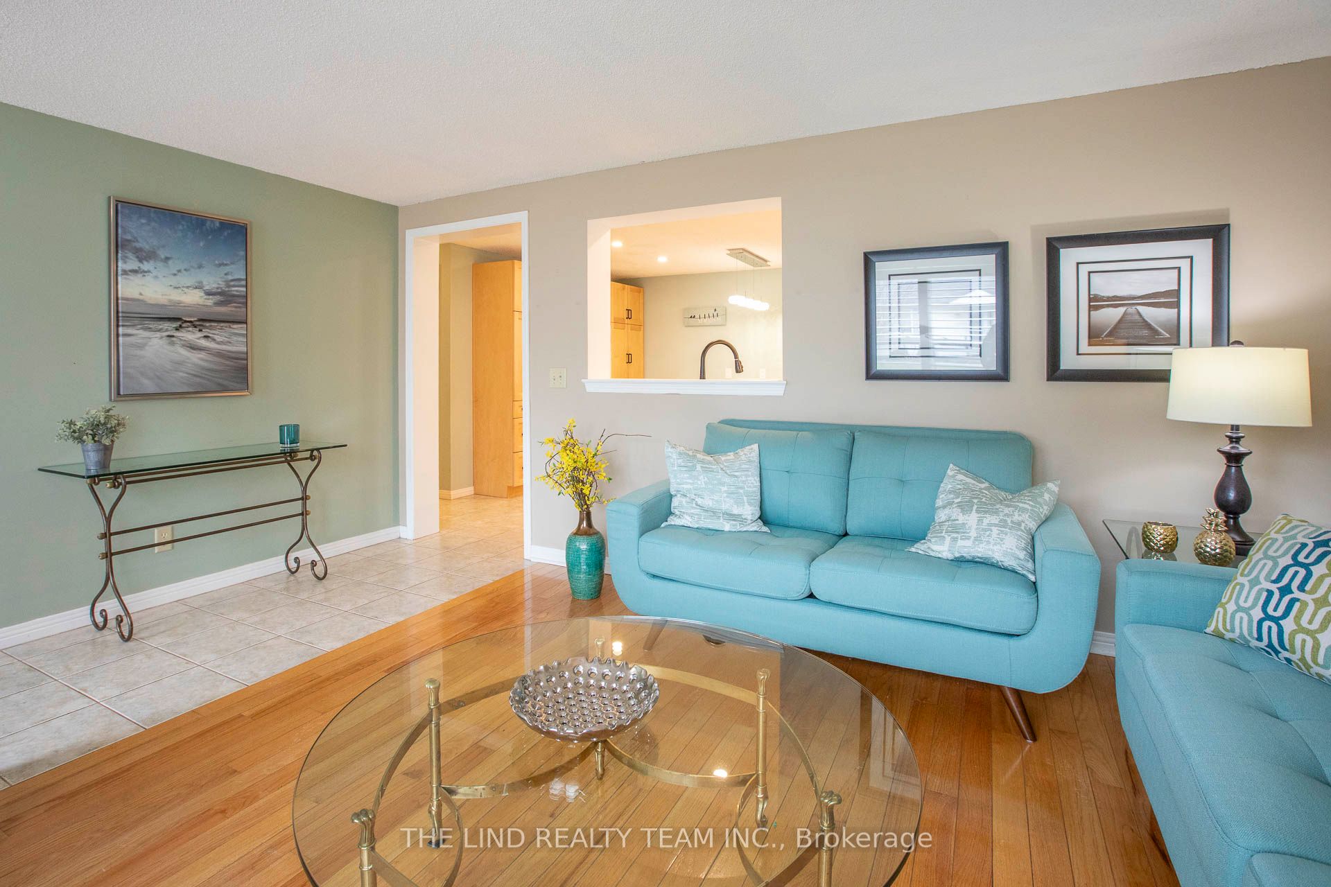 272 Jeff Smith Court, Newmarket, ON L3Y 8C5 photo 5