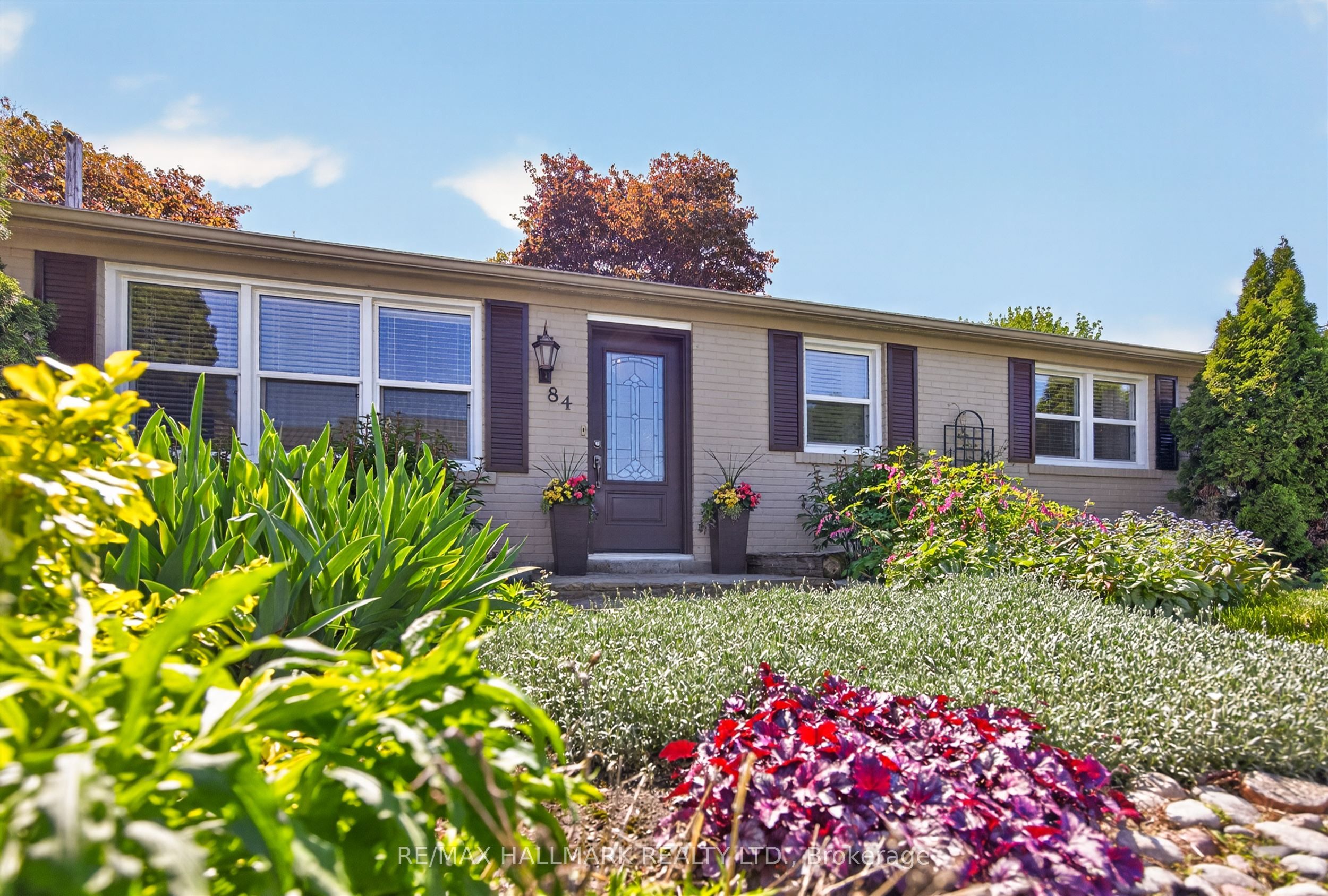 84 Park Drive, Whitchurch-Stouffville, ON L4A 4T3 photo 4
