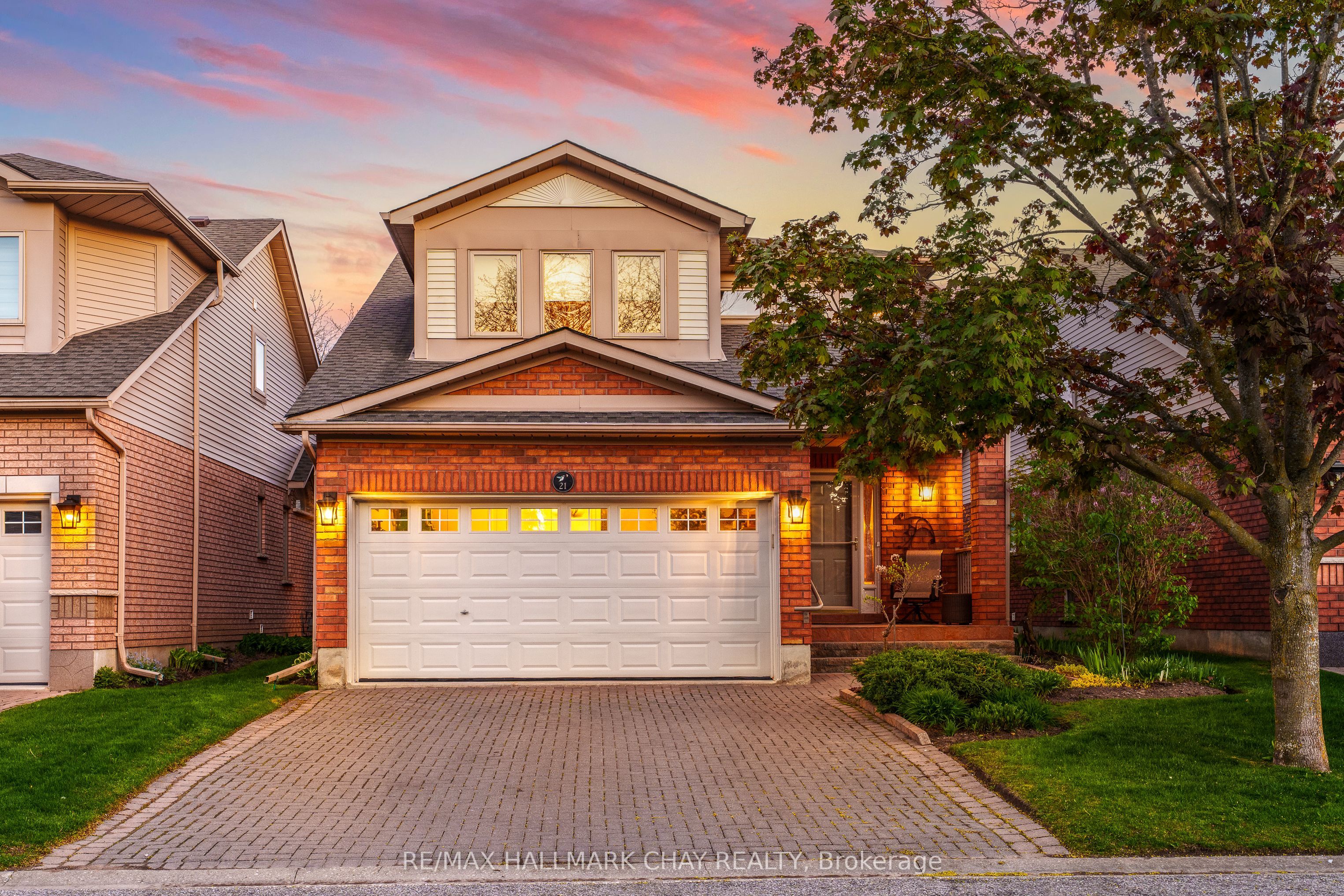 21 Briar Gate Way, New Tecumseth, ON L9R 2A7