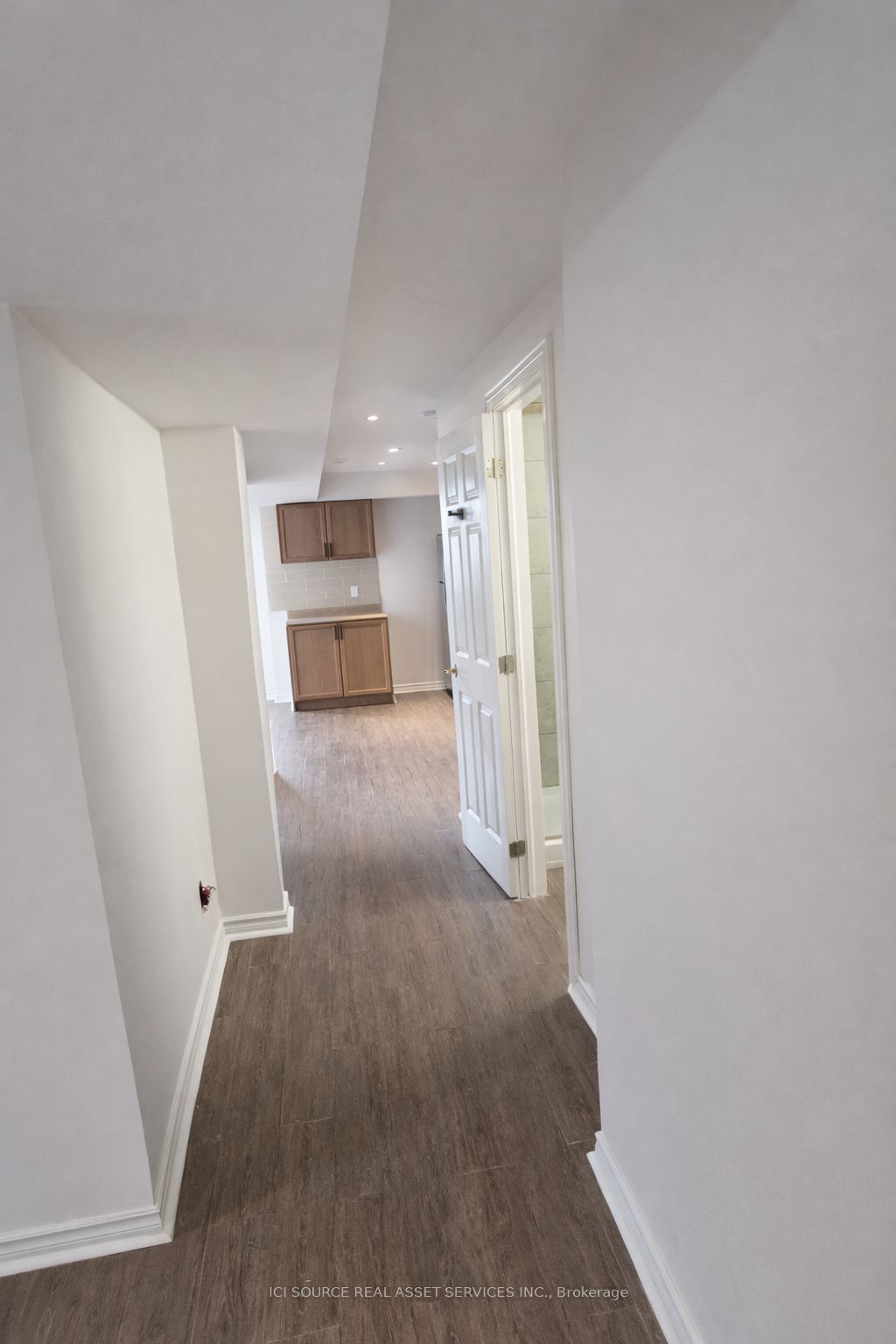 109 Romance Drive Basement Apartment, Richmond Hill, ON L4S 2R9 photo 2