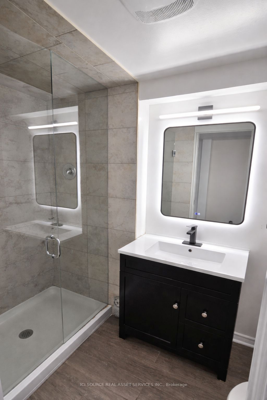 109 Romance Drive Basement Apartment, Richmond Hill, ON L4S 2R9 photo 5