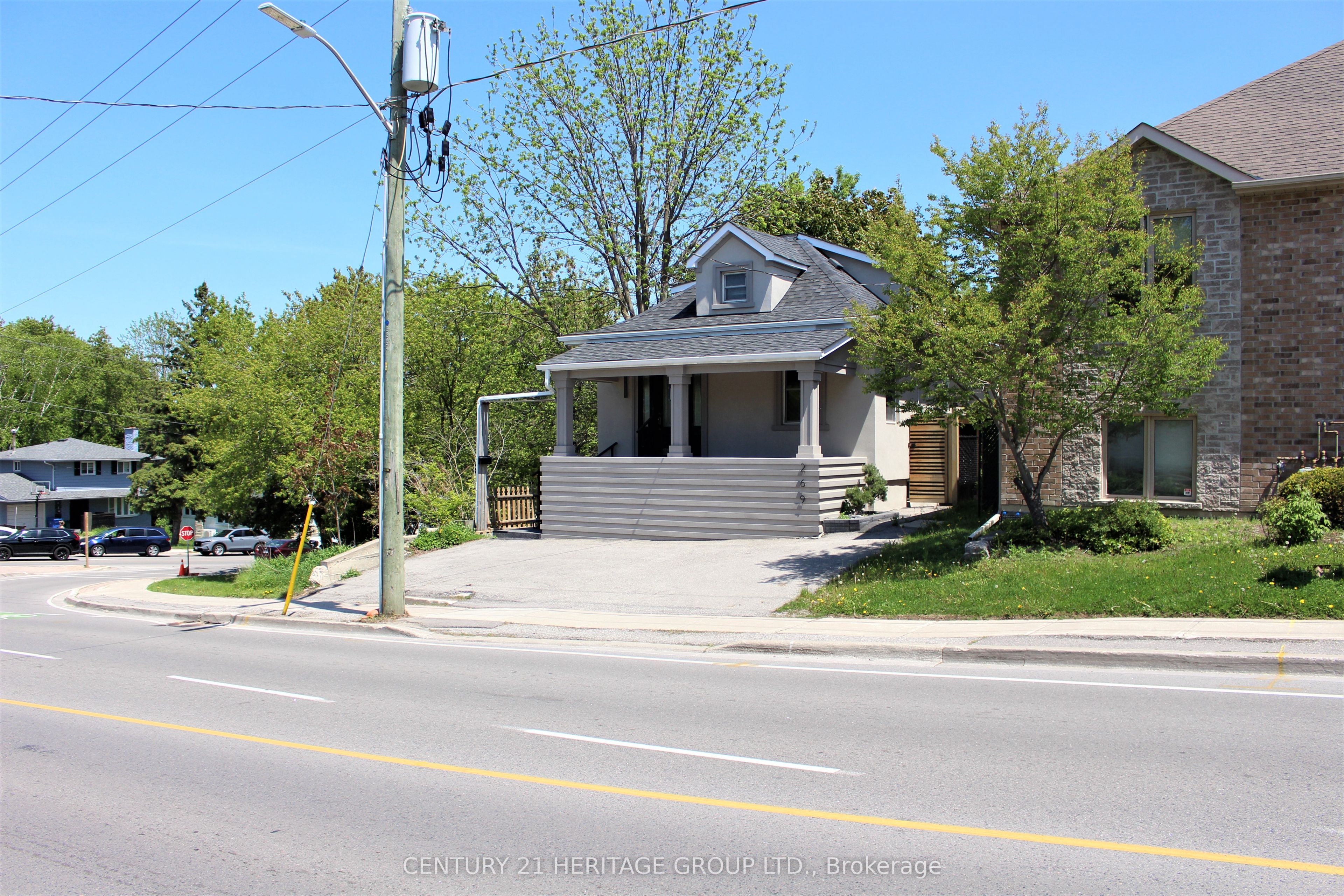 269 Prospect Street, Newmarket, ON L3Y 3V3 photo 2