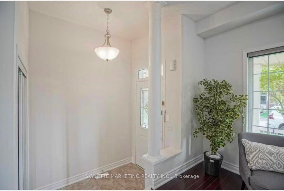 100 Emery Hill Boulevard, Markham, ON L6C 2S6 photo 3