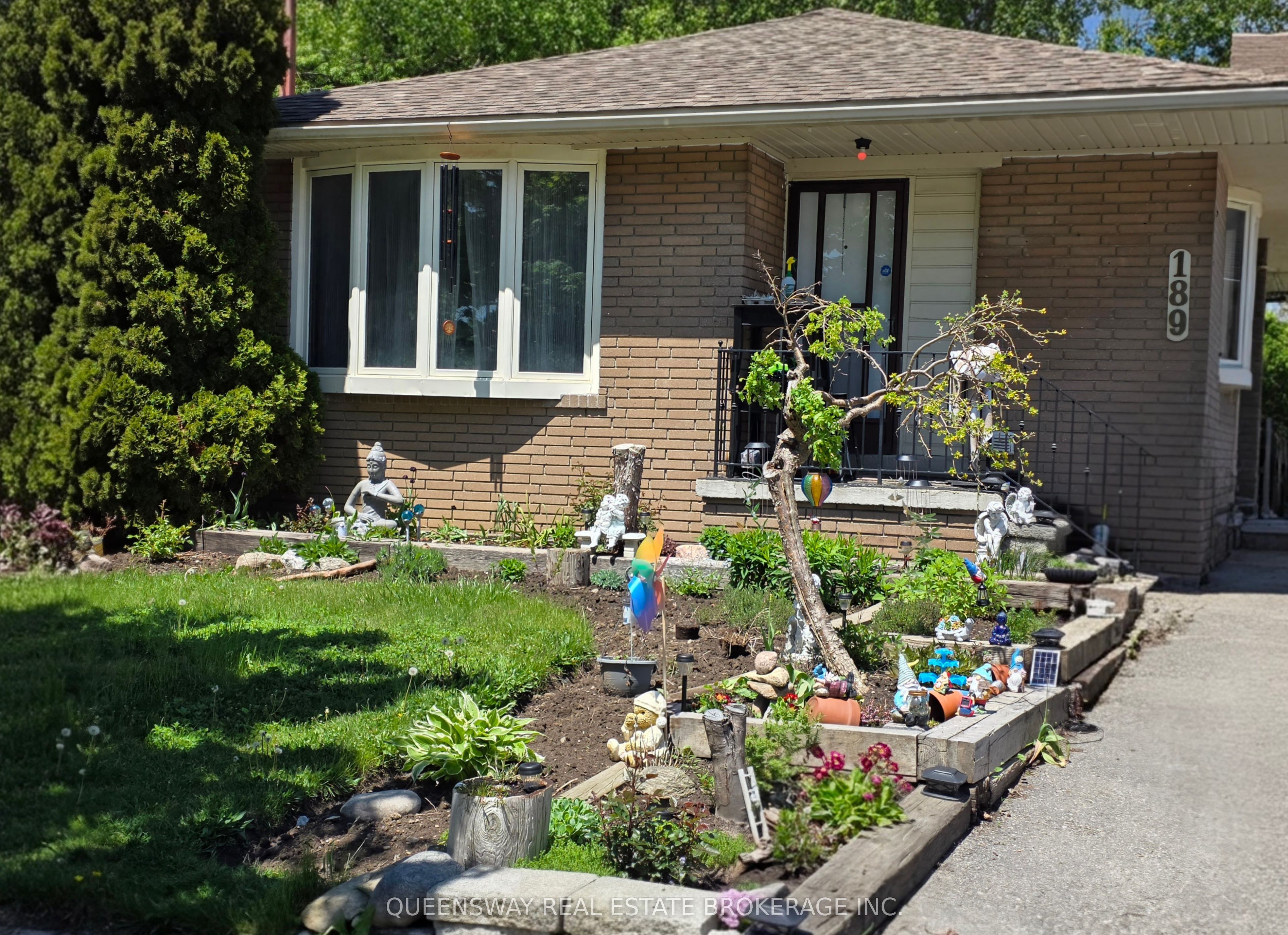 189 Cherrywood Drive Lower Level / Basement, Newmarket, ON L3Y 2X9 photo 2